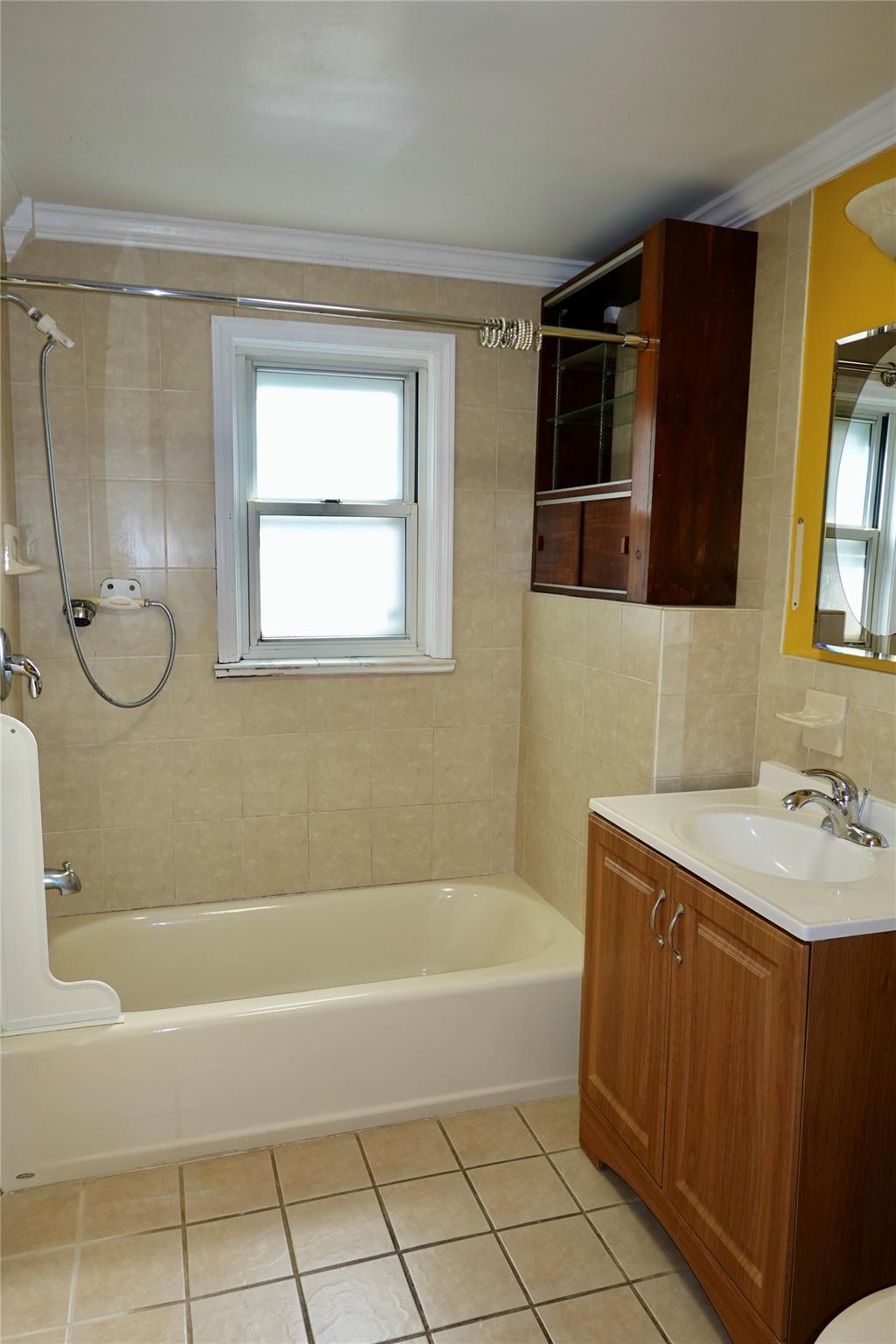 Single Family Barkley  Bronx, NY 10465, MLS-863380-13