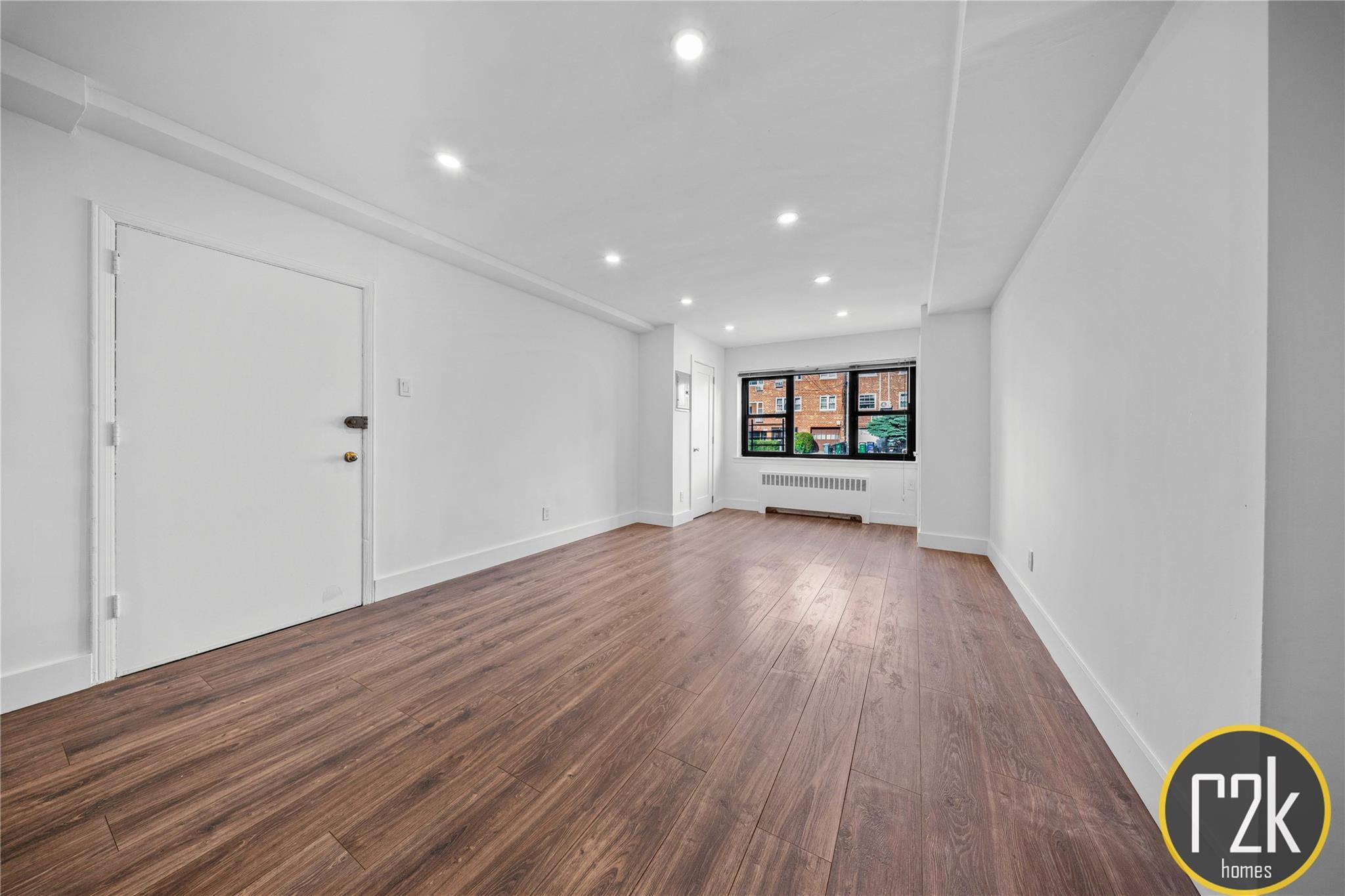 Single Family 75  Queens, NY 11370, MLS-863387-11