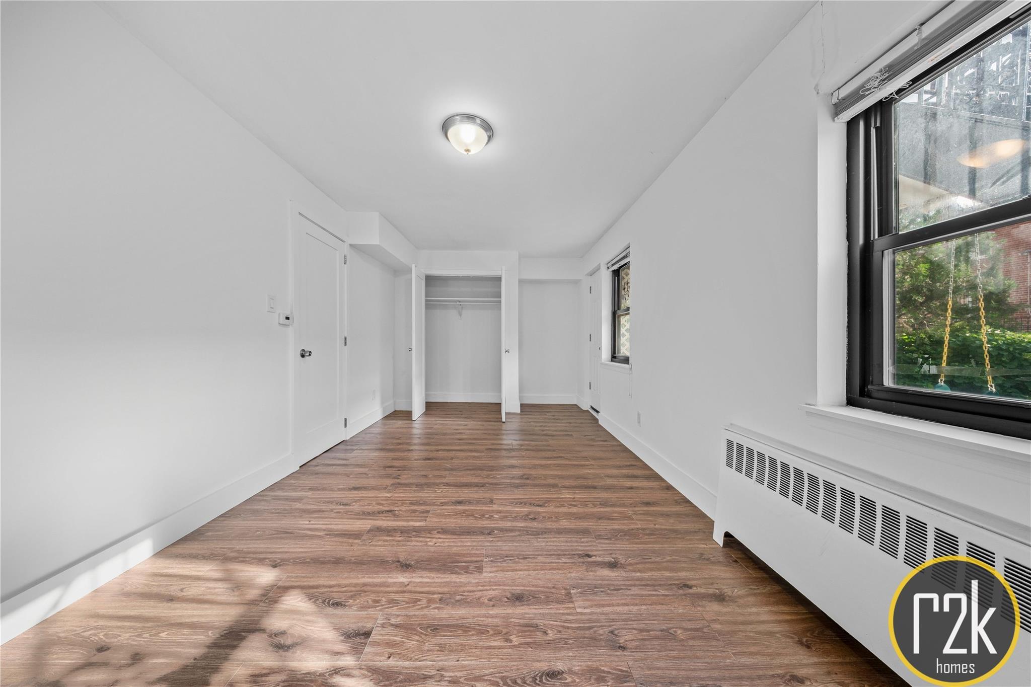 Single Family 75  Queens, NY 11370, MLS-863387-14