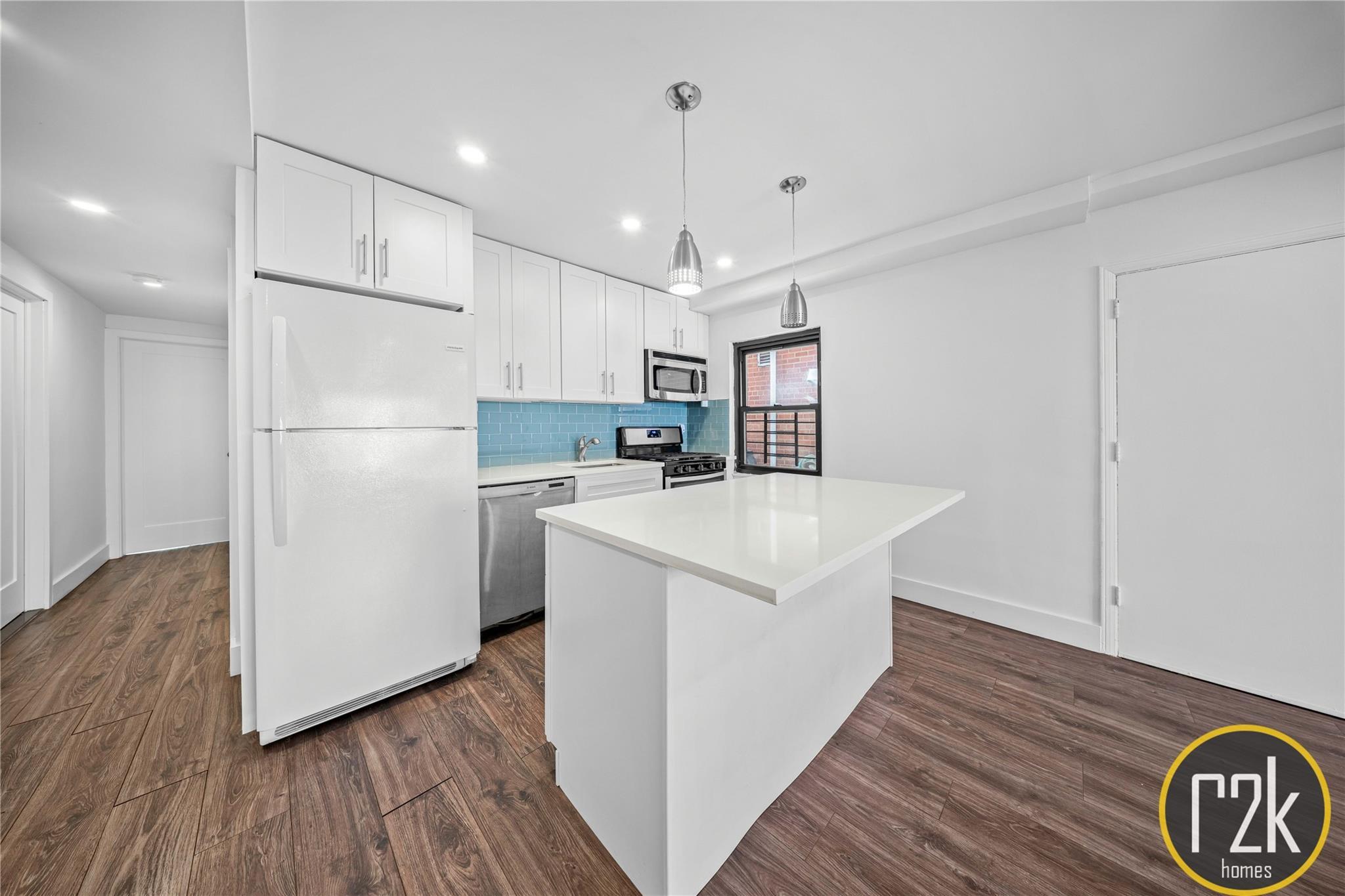 Single Family 75  Queens, NY 11370, MLS-863387-9