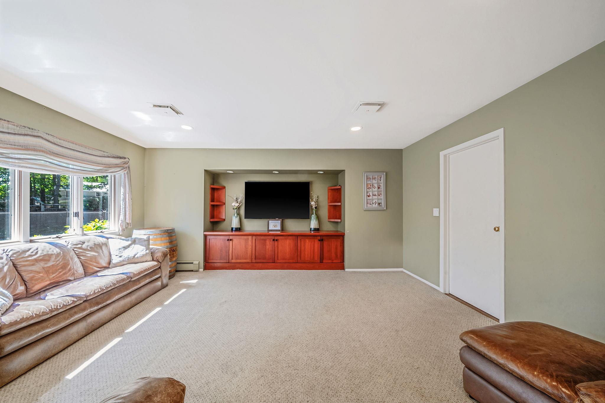 Single Family Patriot  Suffolk County, NY 11790, MLS-863416-17