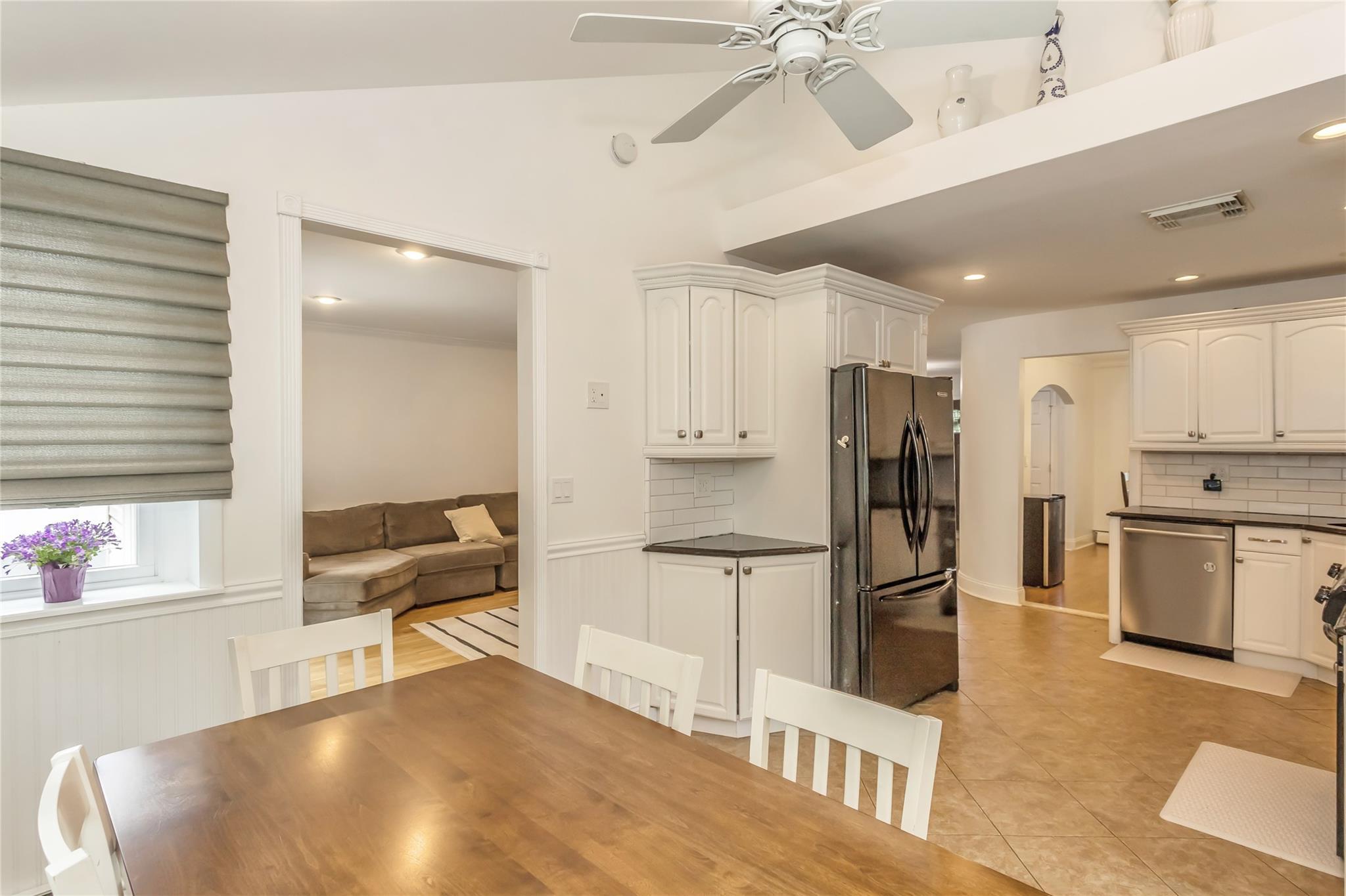 Single Family 3rd  Suffolk County, NY 11731, MLS-863434-10