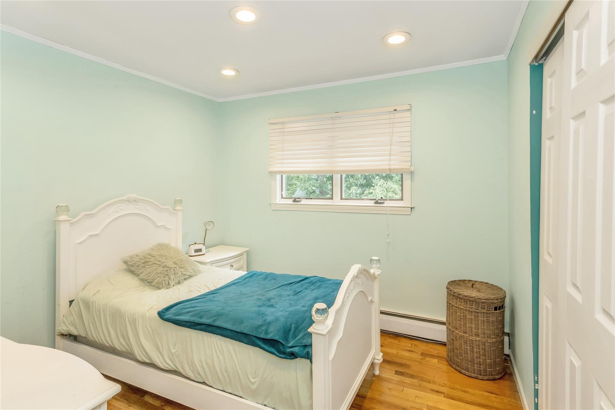 Single Family 3rd  Suffolk County, NY 11731, MLS-863434-19