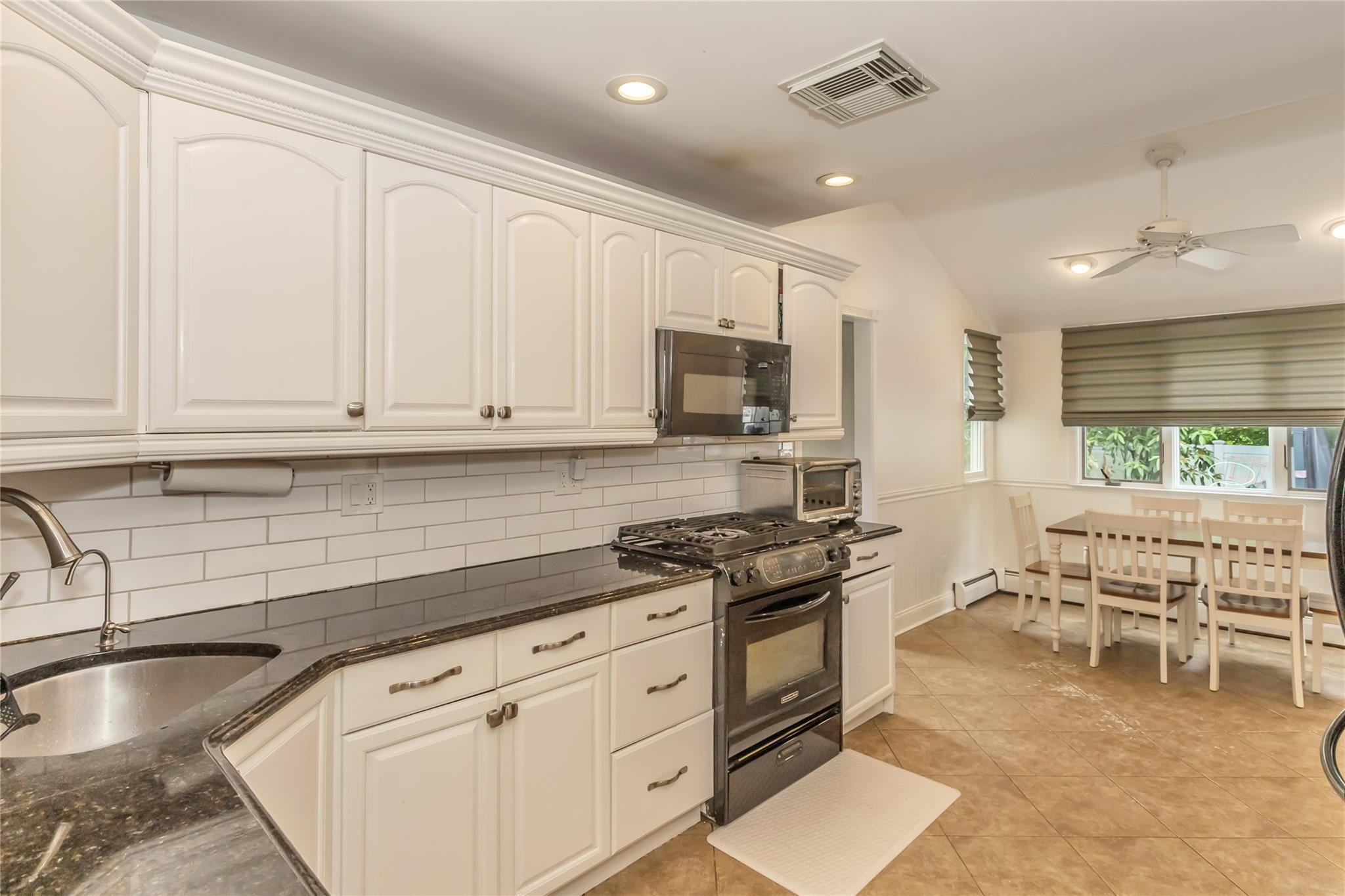 Single Family 3rd  Suffolk County, NY 11731, MLS-863434-9