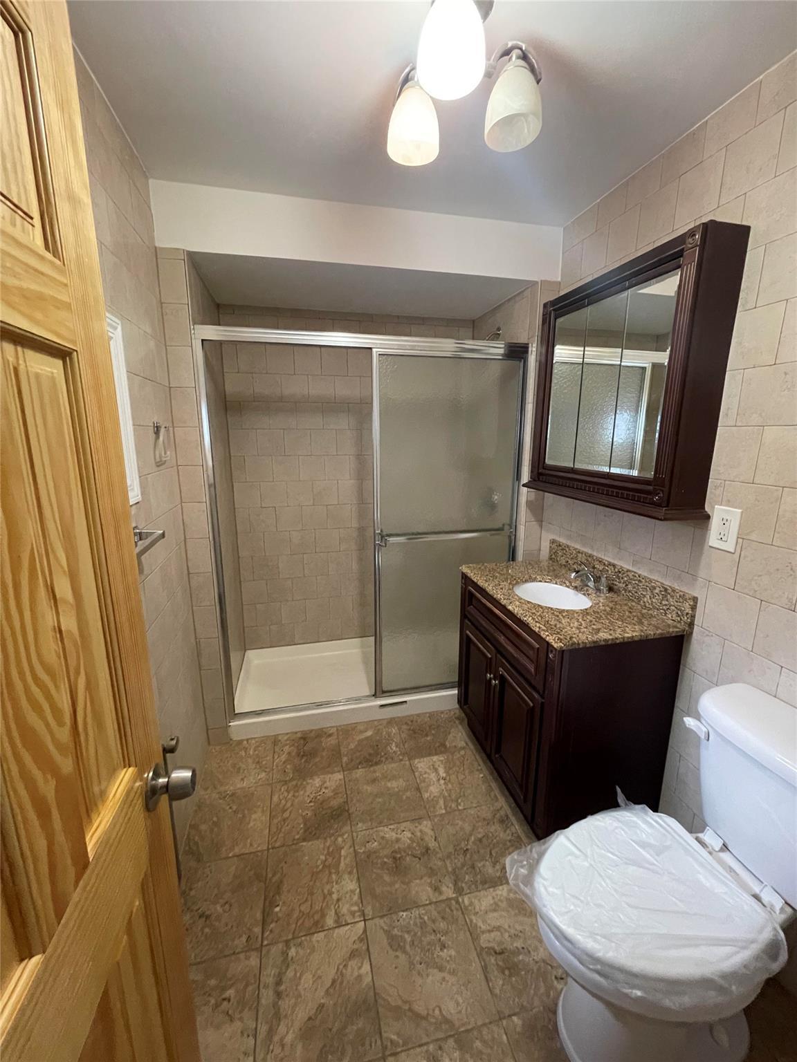 Single Family Nurge  Queens, NY 11378, MLS-863447-15