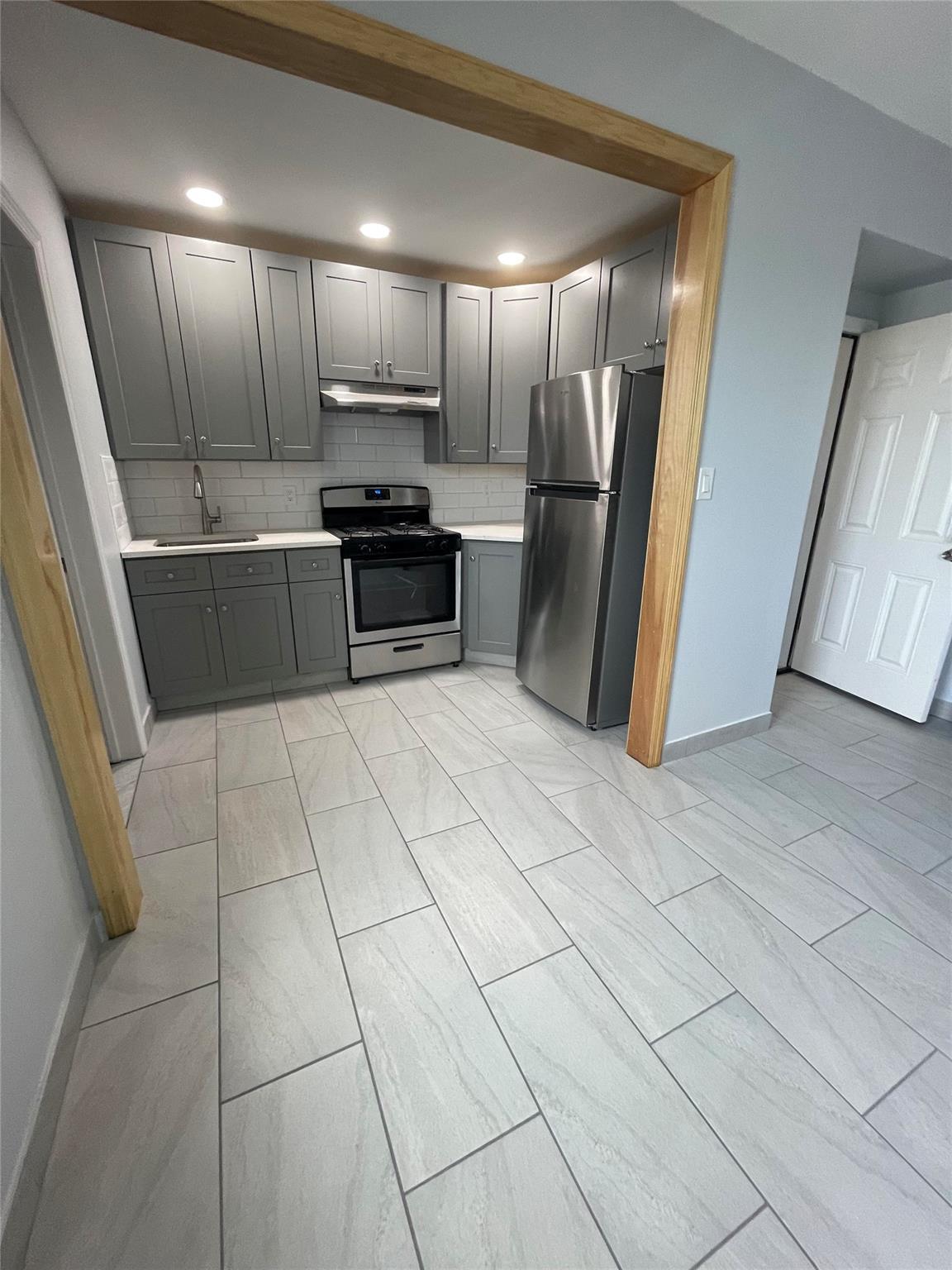 Single Family Nurge  Queens, NY 11378, MLS-863447-8