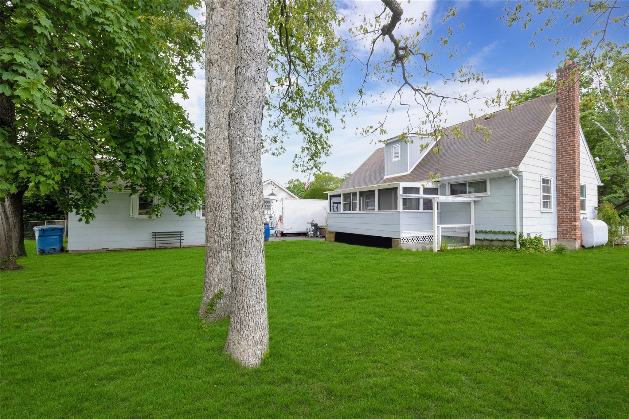 Single Family Hemlock  Nassau County, NY 11735, MLS-863456-25