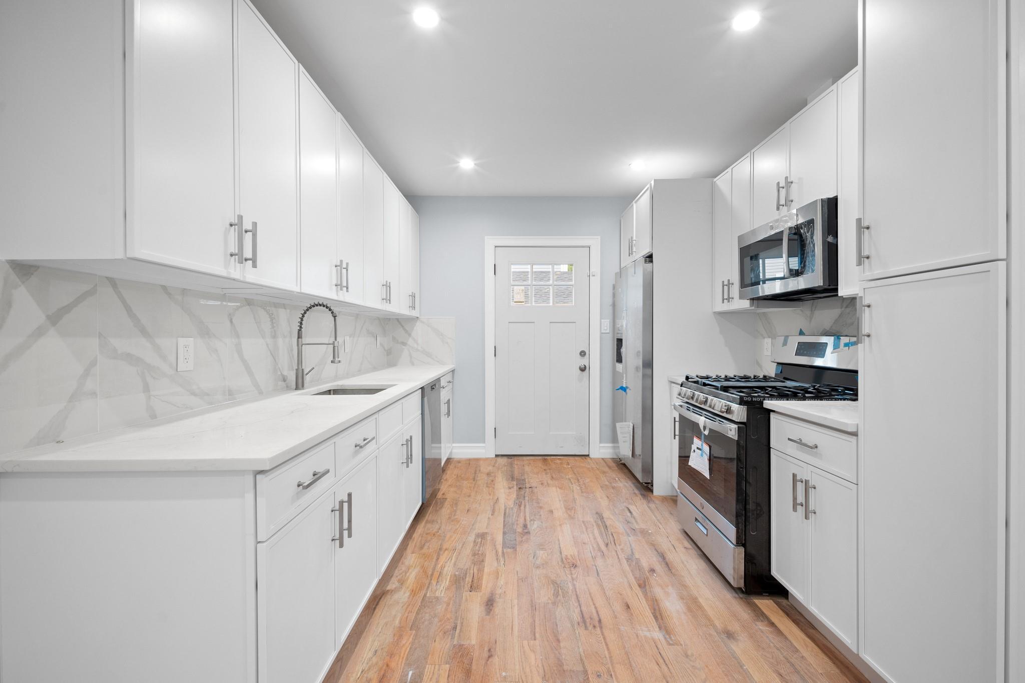 Single Family Farmers  Queens, NY 11434, MLS-863470-2