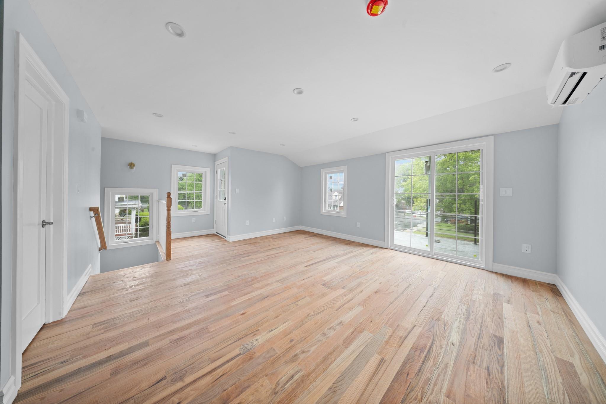 Single Family Farmers  Queens, NY 11434, MLS-863470-5