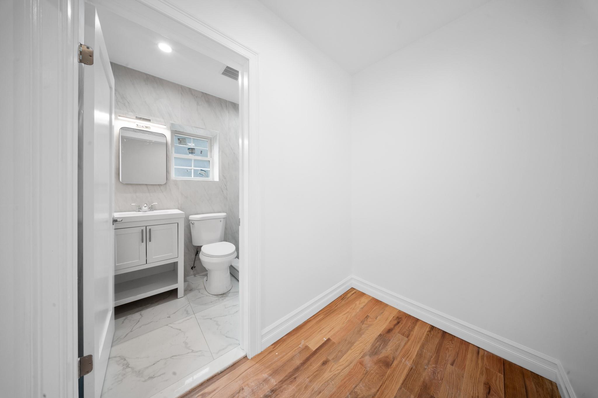 Single Family Farmers  Queens, NY 11434, MLS-863470-7
