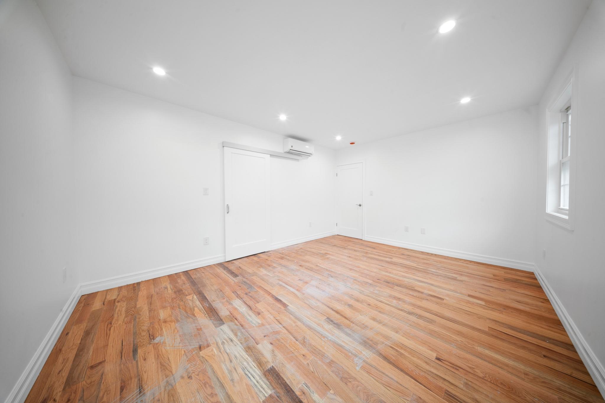 Single Family Farmers  Queens, NY 11434, MLS-863470-8