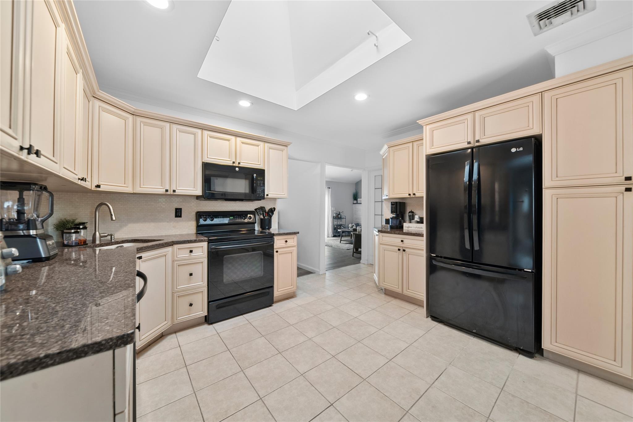 Single Family Morris  Suffolk County, NY 11776, MLS-863481-15