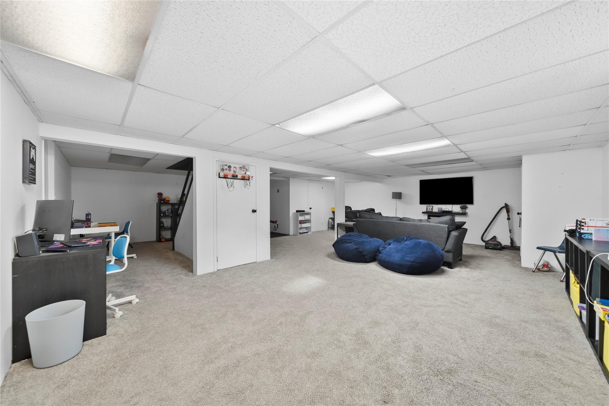 Single Family Morris  Suffolk County, NY 11776, MLS-863481-27