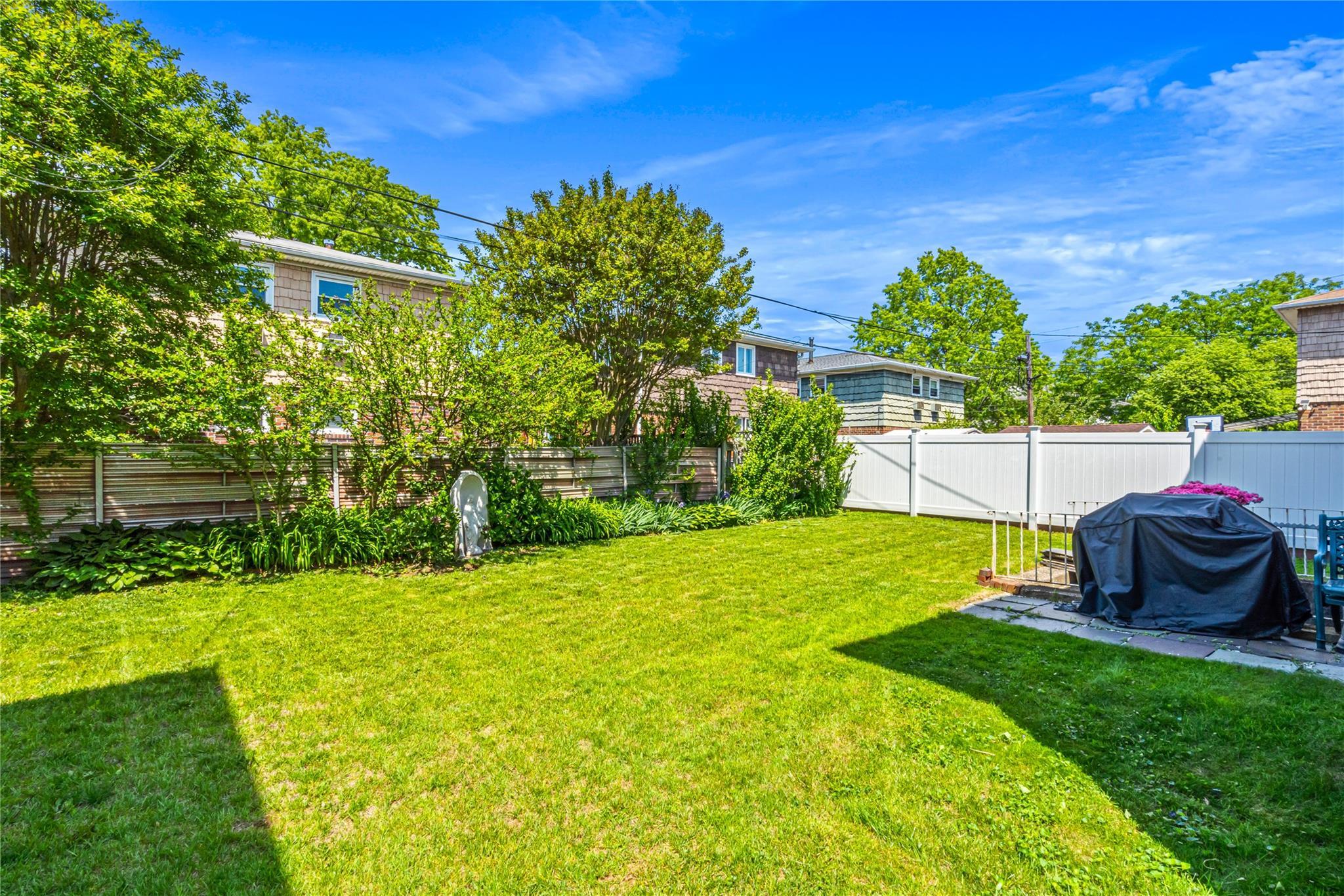 Single Family 25th  Queens, NY 11354, MLS-863488-22