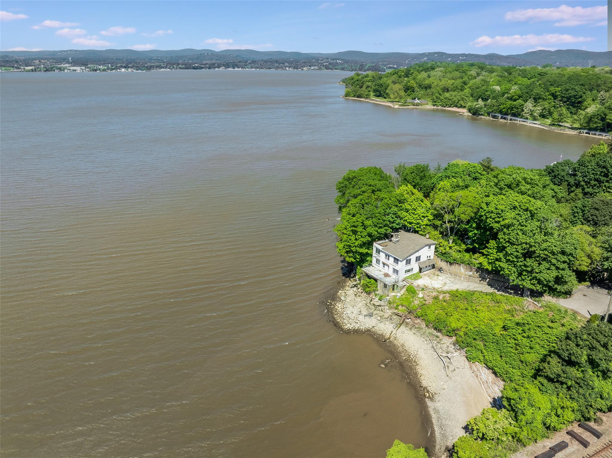 Single Family Battery  Westchester County, NY 10520, MLS-863489-10