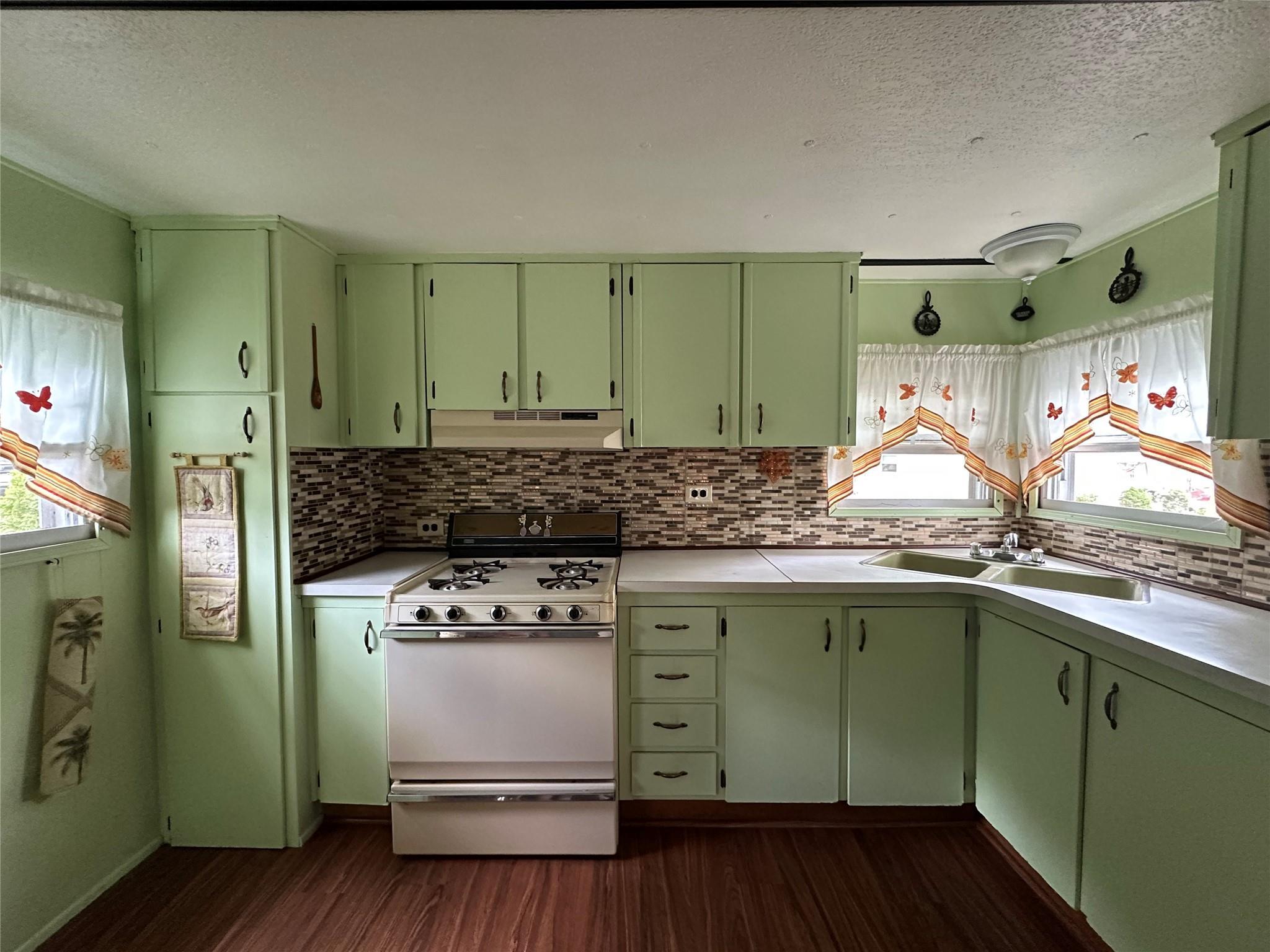 Single Family Sound Avenue  Suffolk County, NY 11933, MLS-863524-4