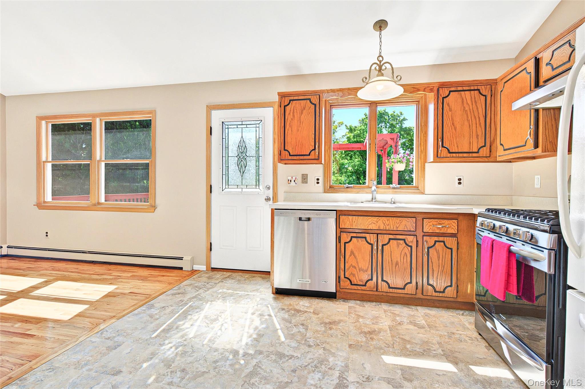 Single Family Skinner  Rockland County, NY 10986, MLS-863546-24