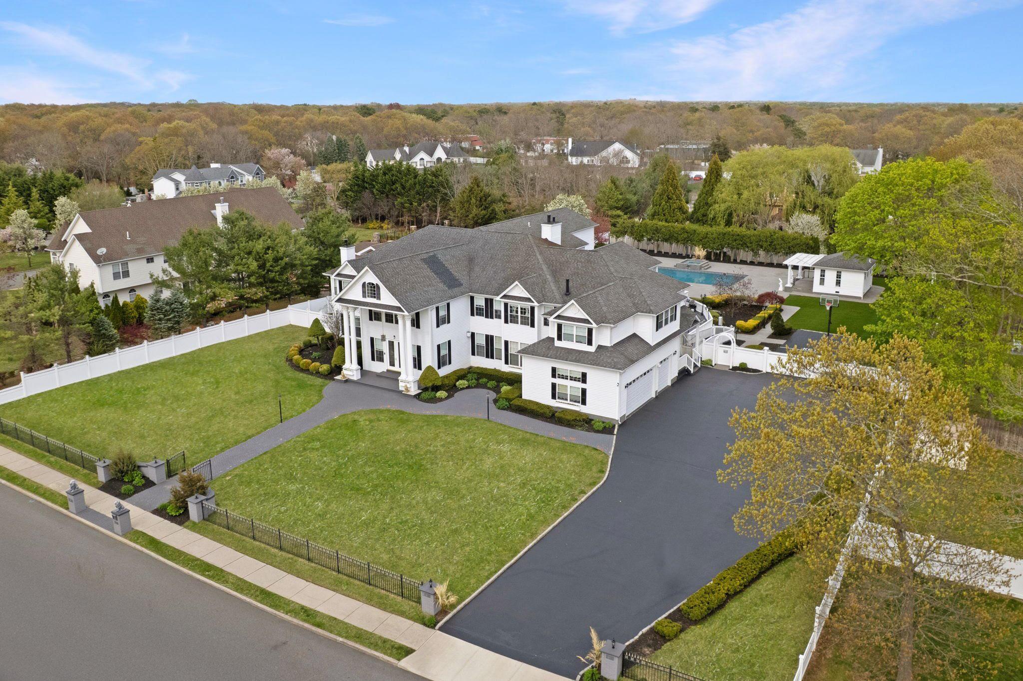 Single Family Fairmont Suffolk County, NY 11763, MLS-863585-3