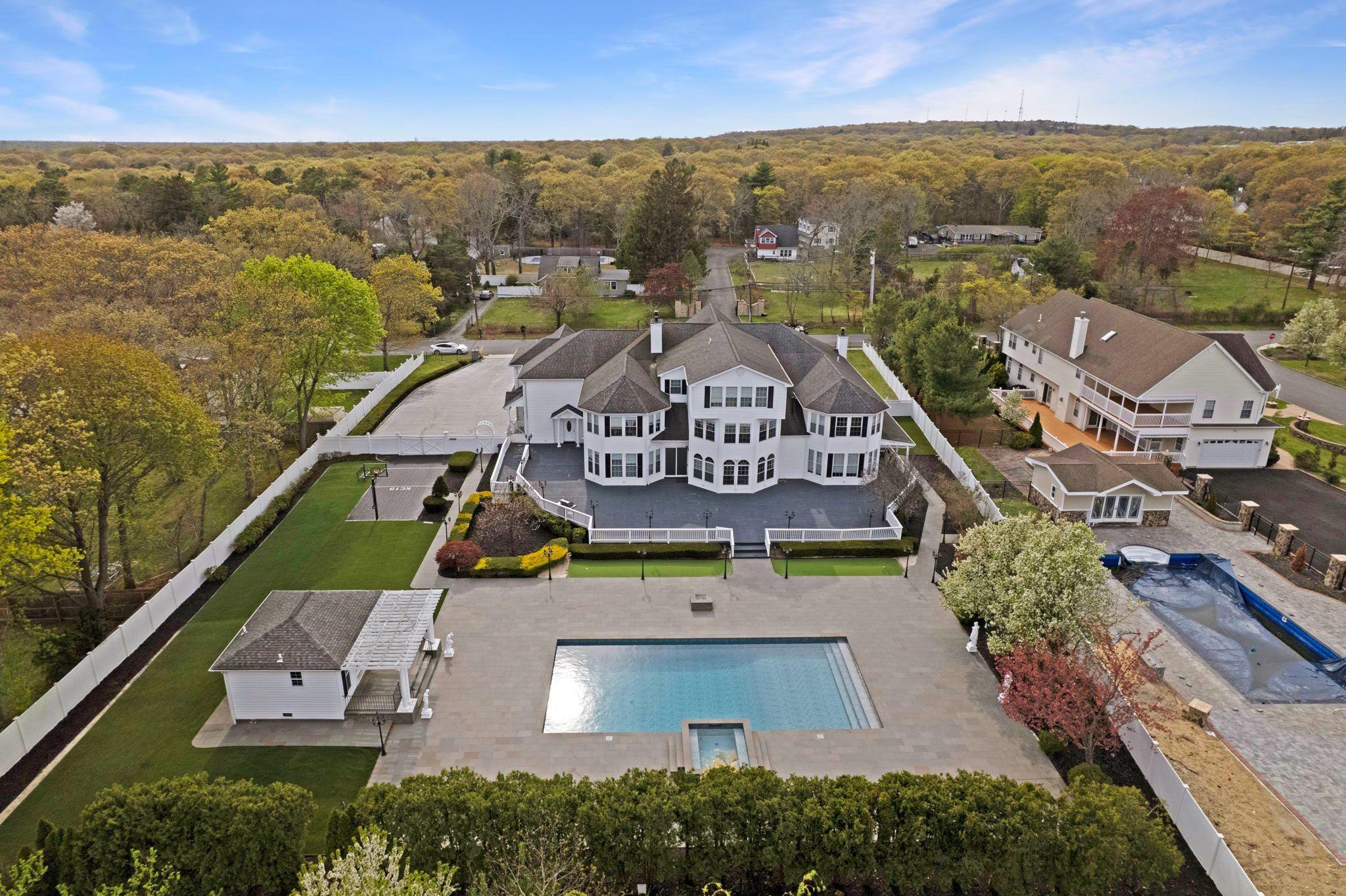 Single Family Fairmont Suffolk County, NY 11763, MLS-863585-35