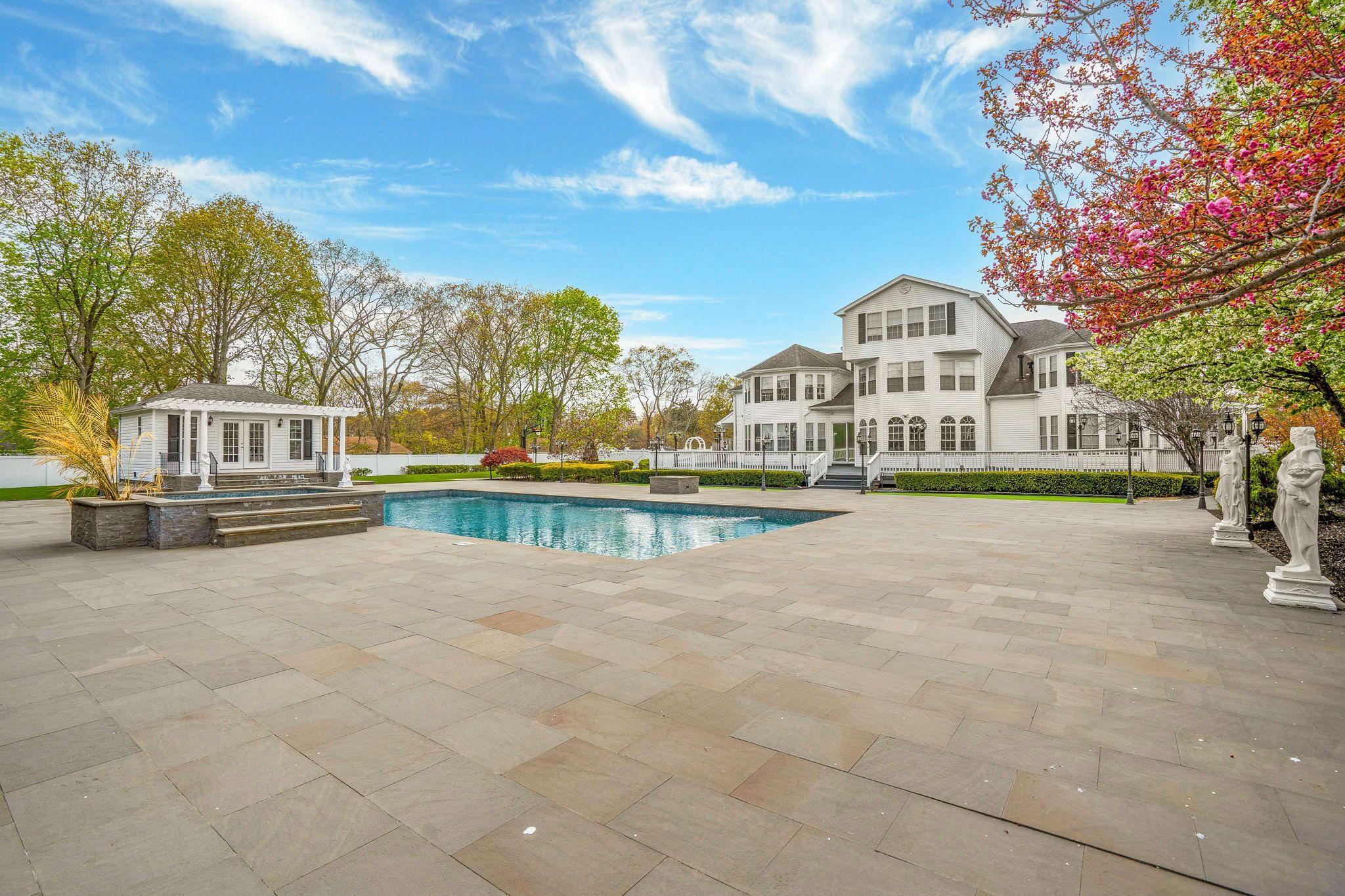 Single Family Fairmont Suffolk County, NY 11763, MLS-863585-36