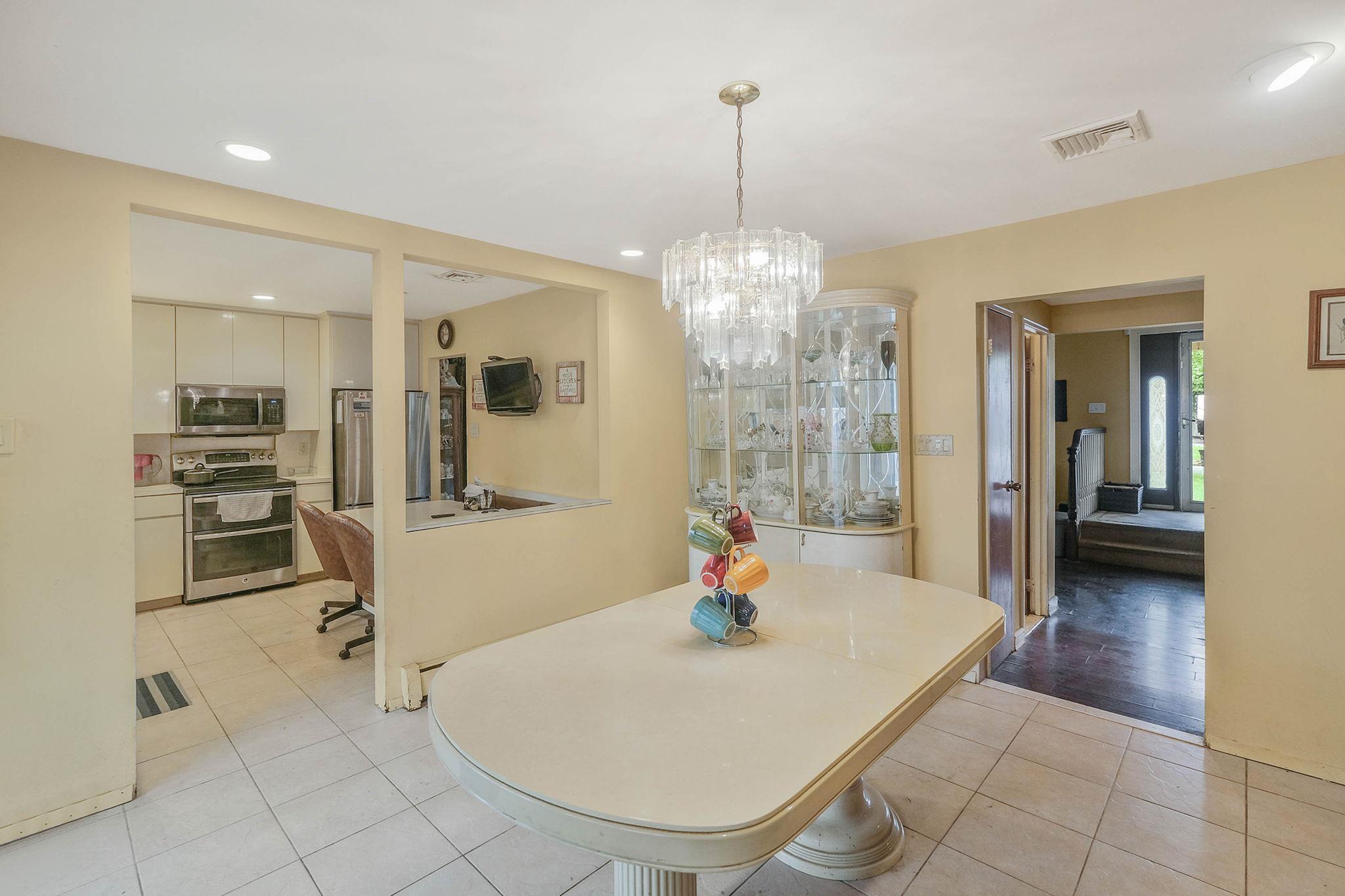 Single Family Grand Canyon  Suffolk County, NY 11727, MLS-863593-11