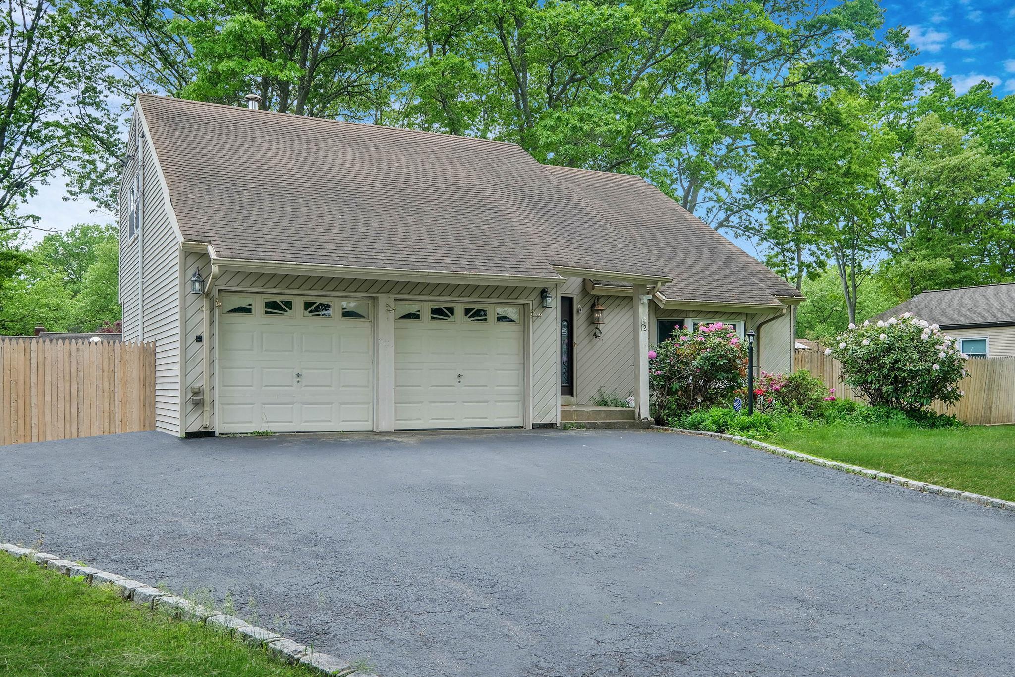 Single Family Grand Canyon  Suffolk County, NY 11727, MLS-863593-2