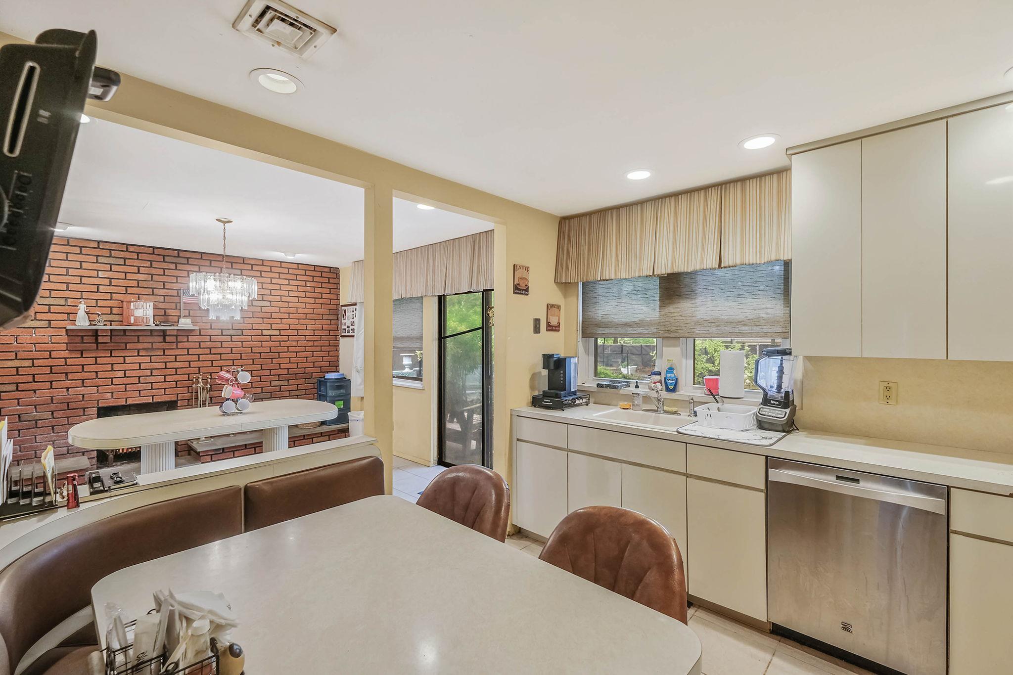 Single Family Grand Canyon  Suffolk County, NY 11727, MLS-863593-9