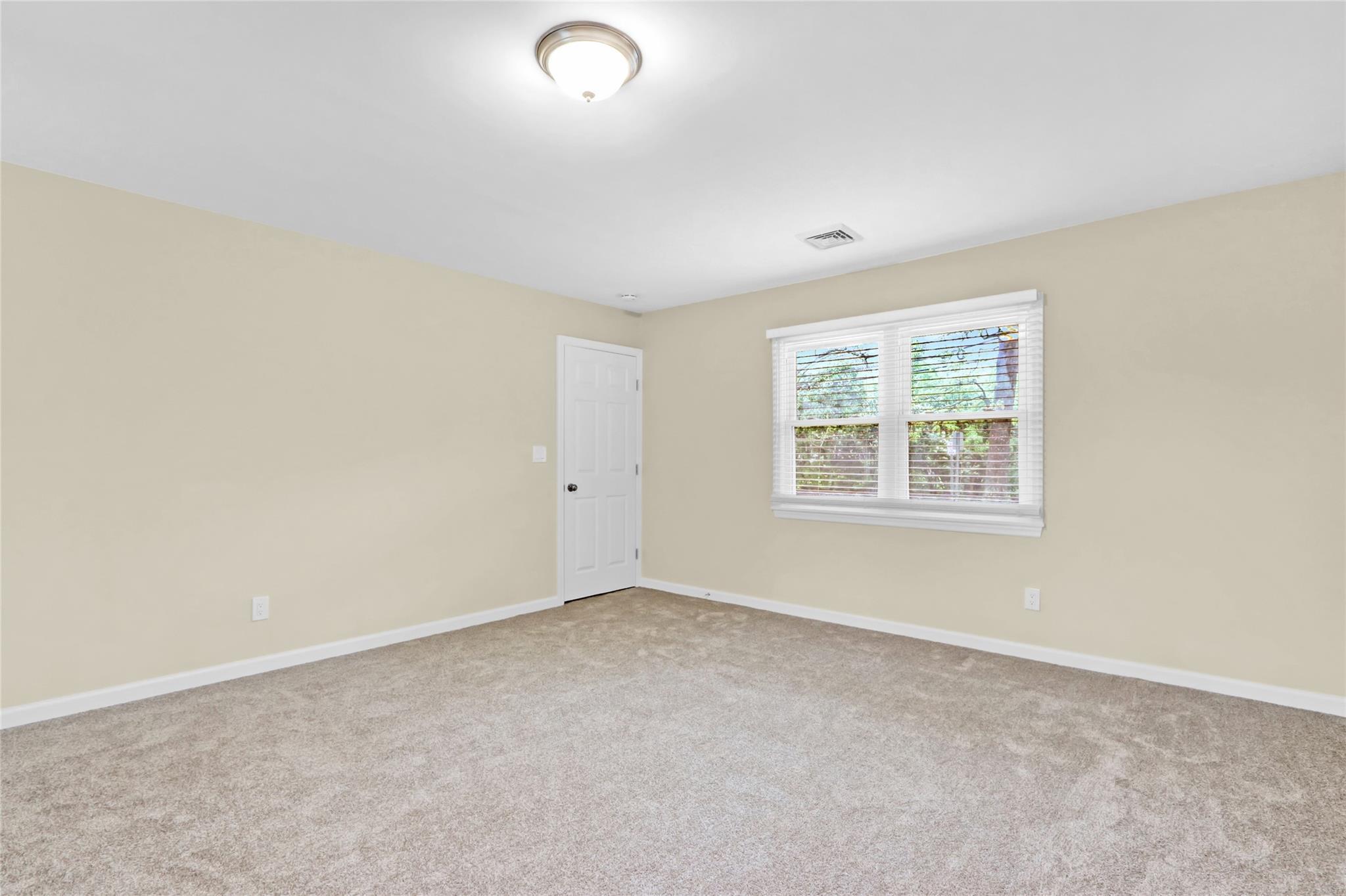 Single Family Overlook  Suffolk County, NY 11951, MLS-863598-16