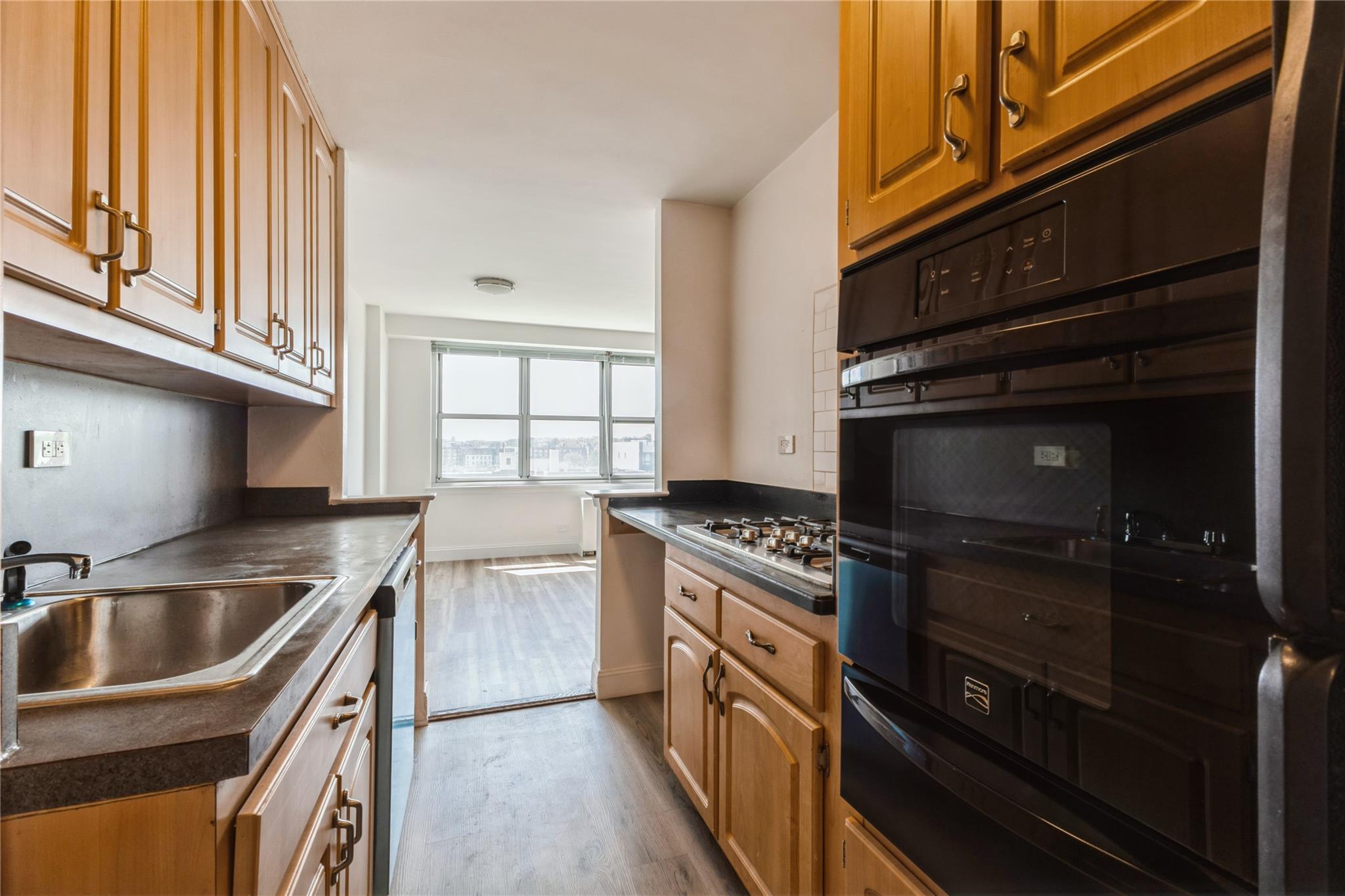 Coop Ocean Parkway  Brooklyn, NY 11218, MLS-863615-5