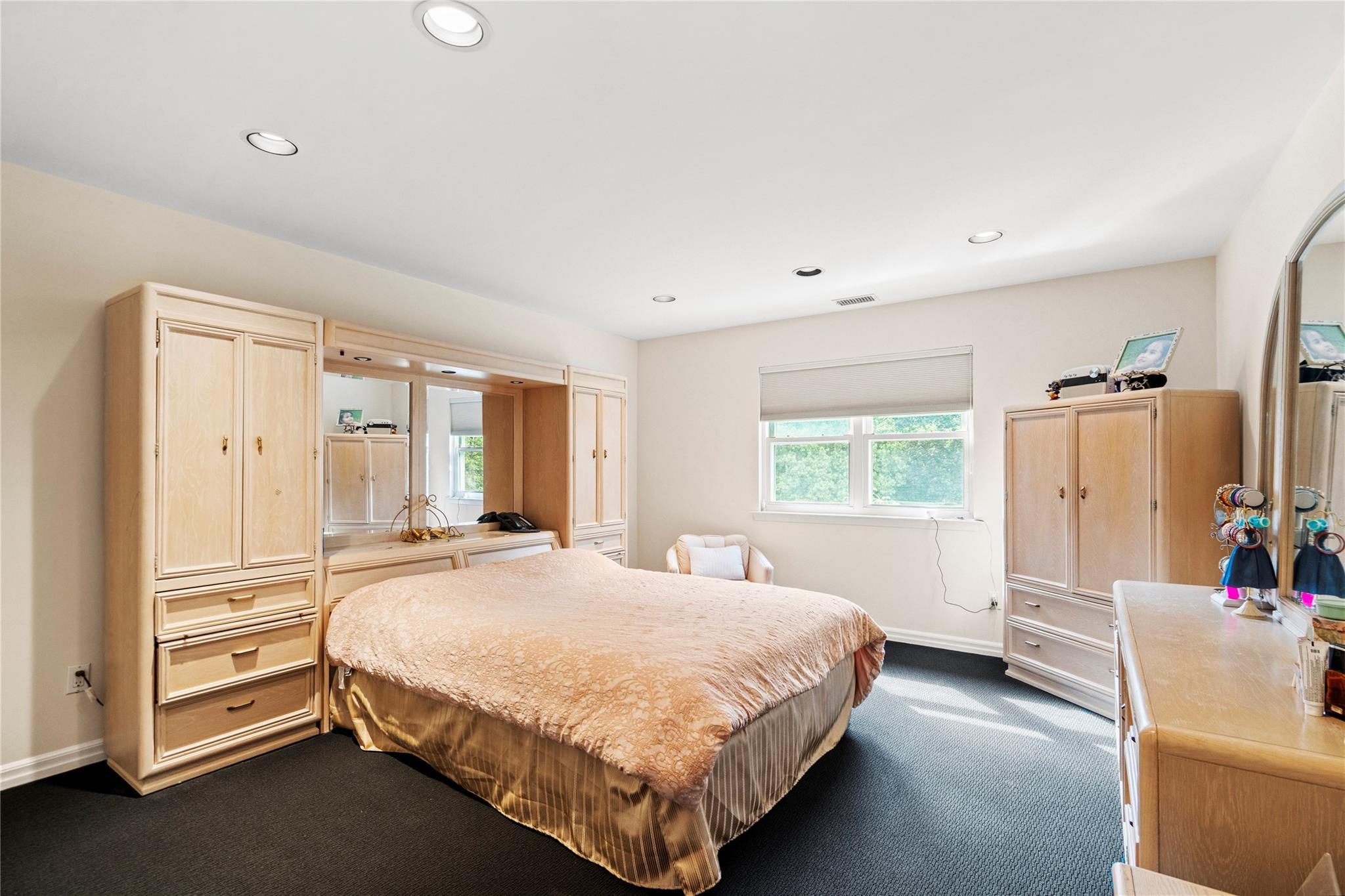 Single Family Harbor  Nassau County, NY 11576, MLS-863625-18