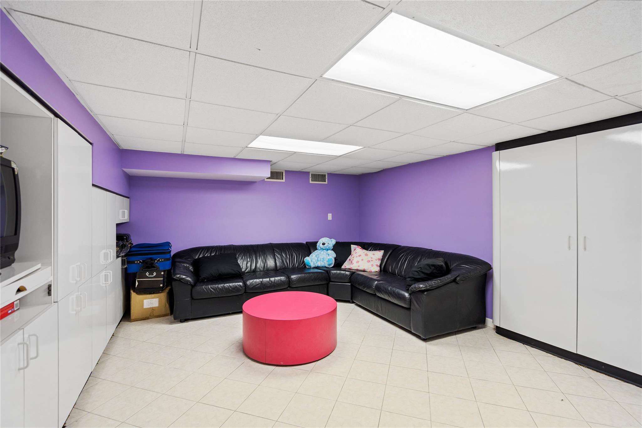 Single Family Harbor  Nassau County, NY 11576, MLS-863625-22