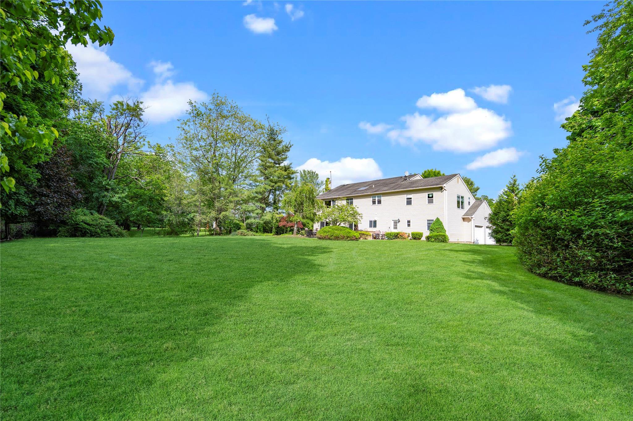 Single Family Harbor  Nassau County, NY 11576, MLS-863625-24
