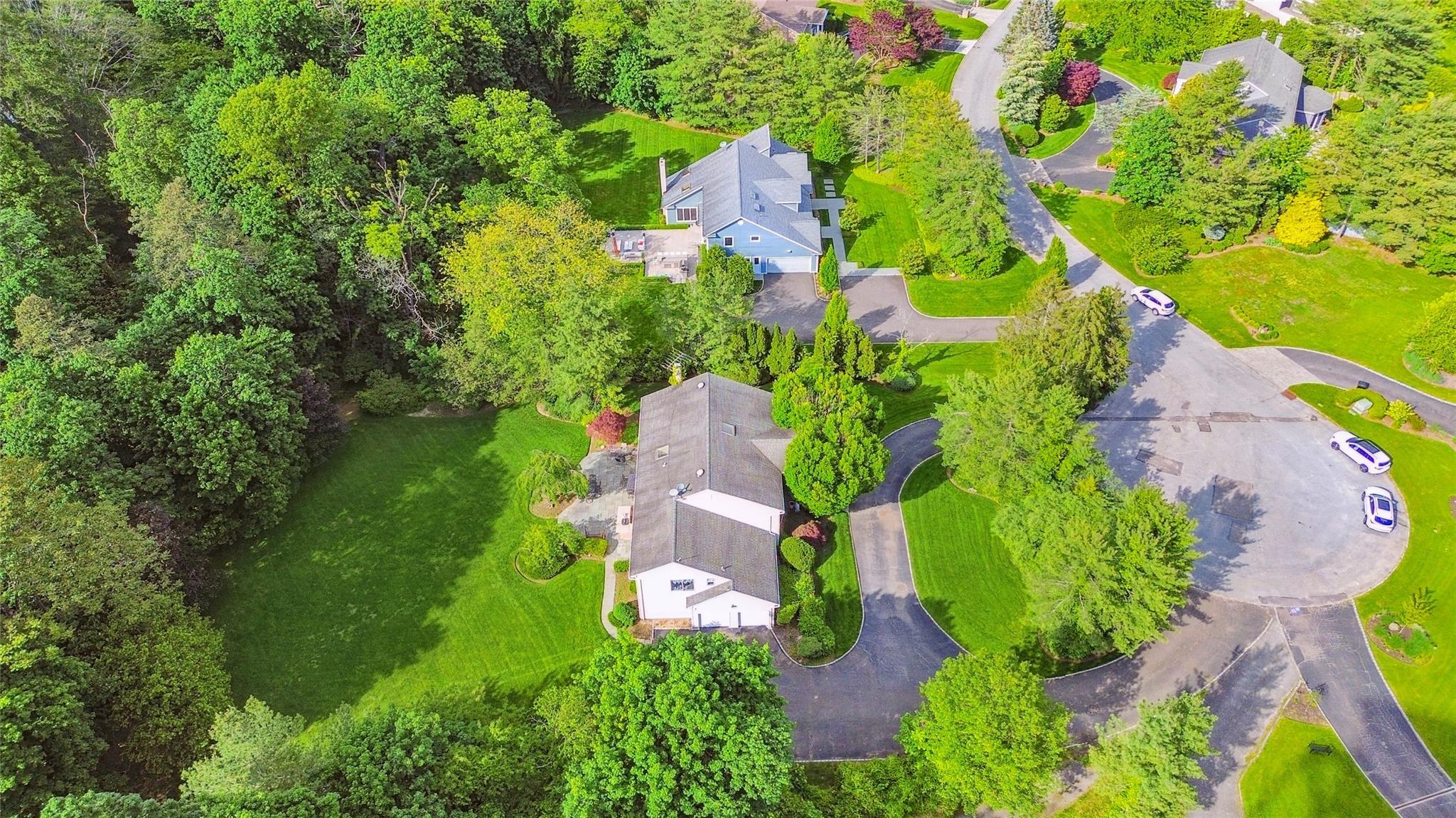 Single Family Harbor  Nassau County, NY 11576, MLS-863625-27