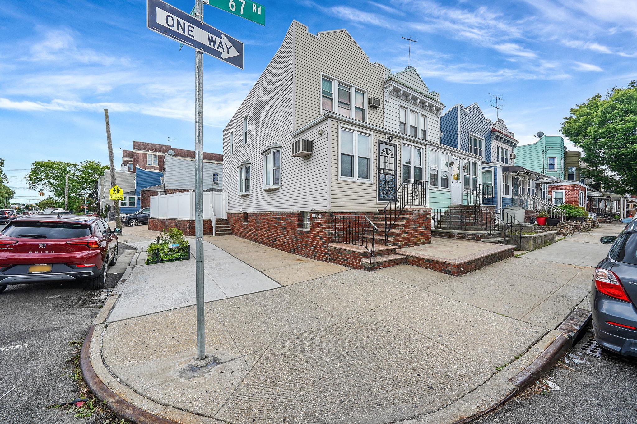 Single Family 67th  Queens, NY 11379, MLS-863694-3