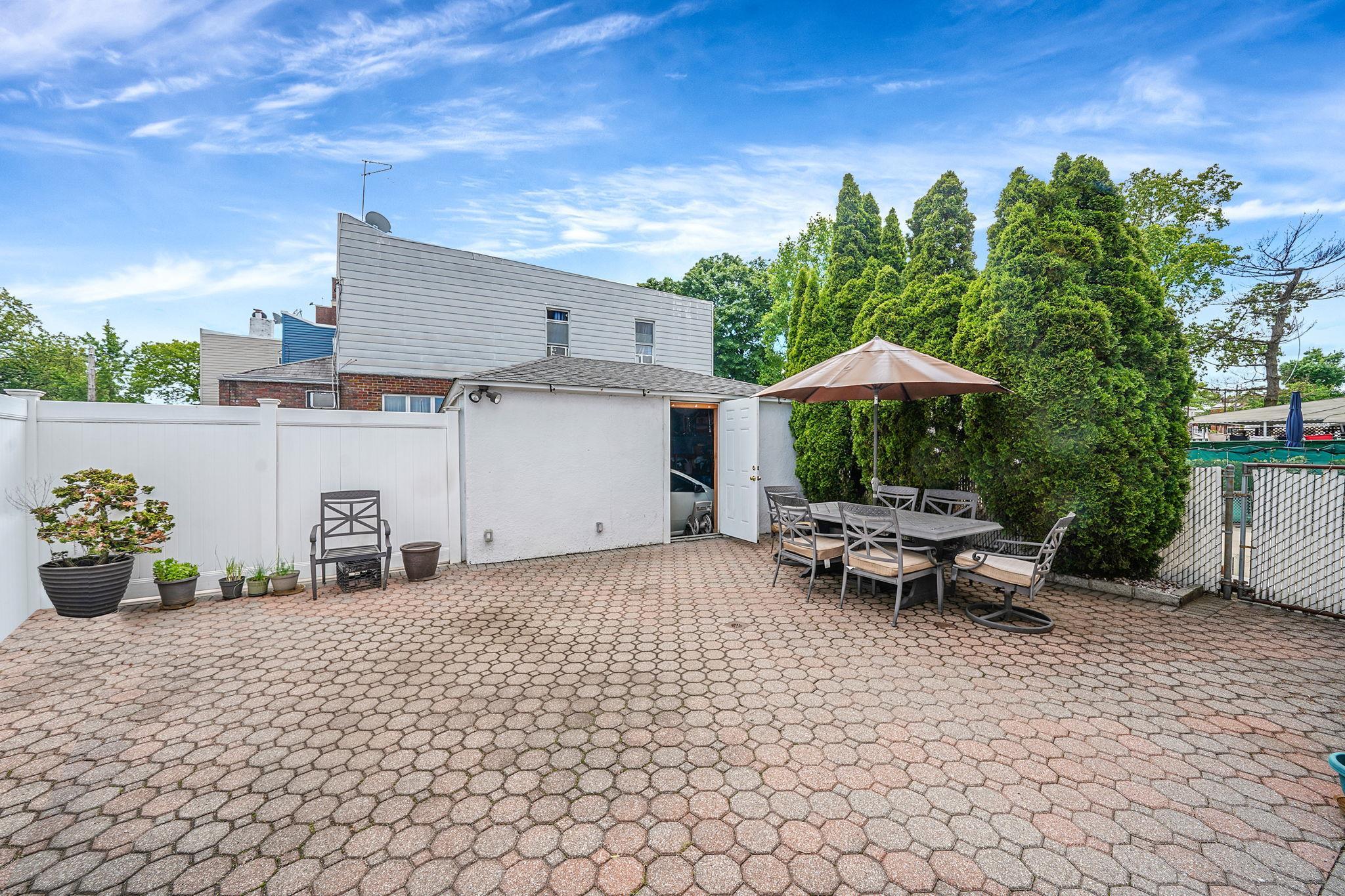 Single Family 67th  Queens, NY 11379, MLS-863694-32