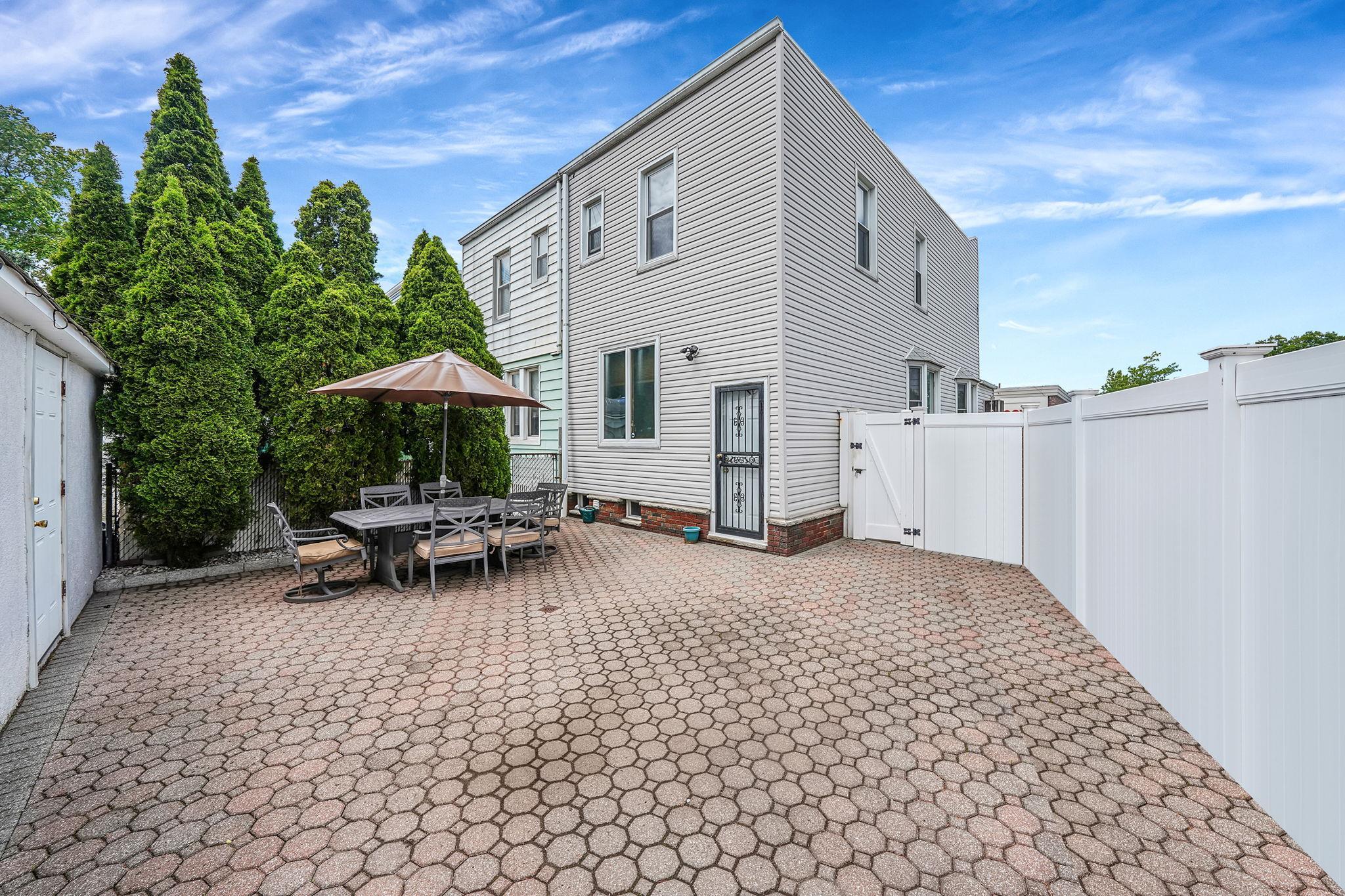 Single Family 67th  Queens, NY 11379, MLS-863694-5