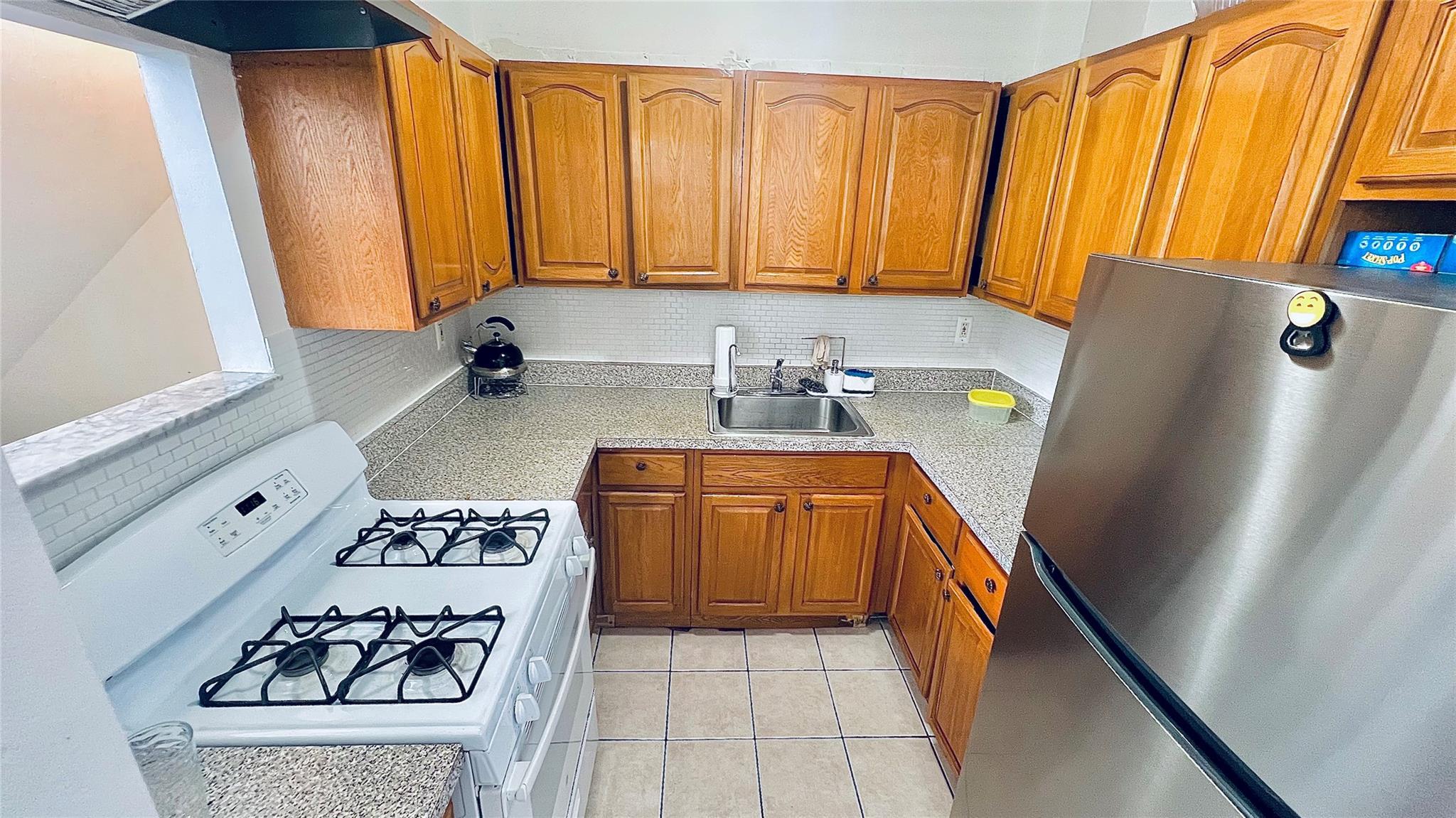 Single Family 45  Queens, NY 11377, MLS-863696-9
