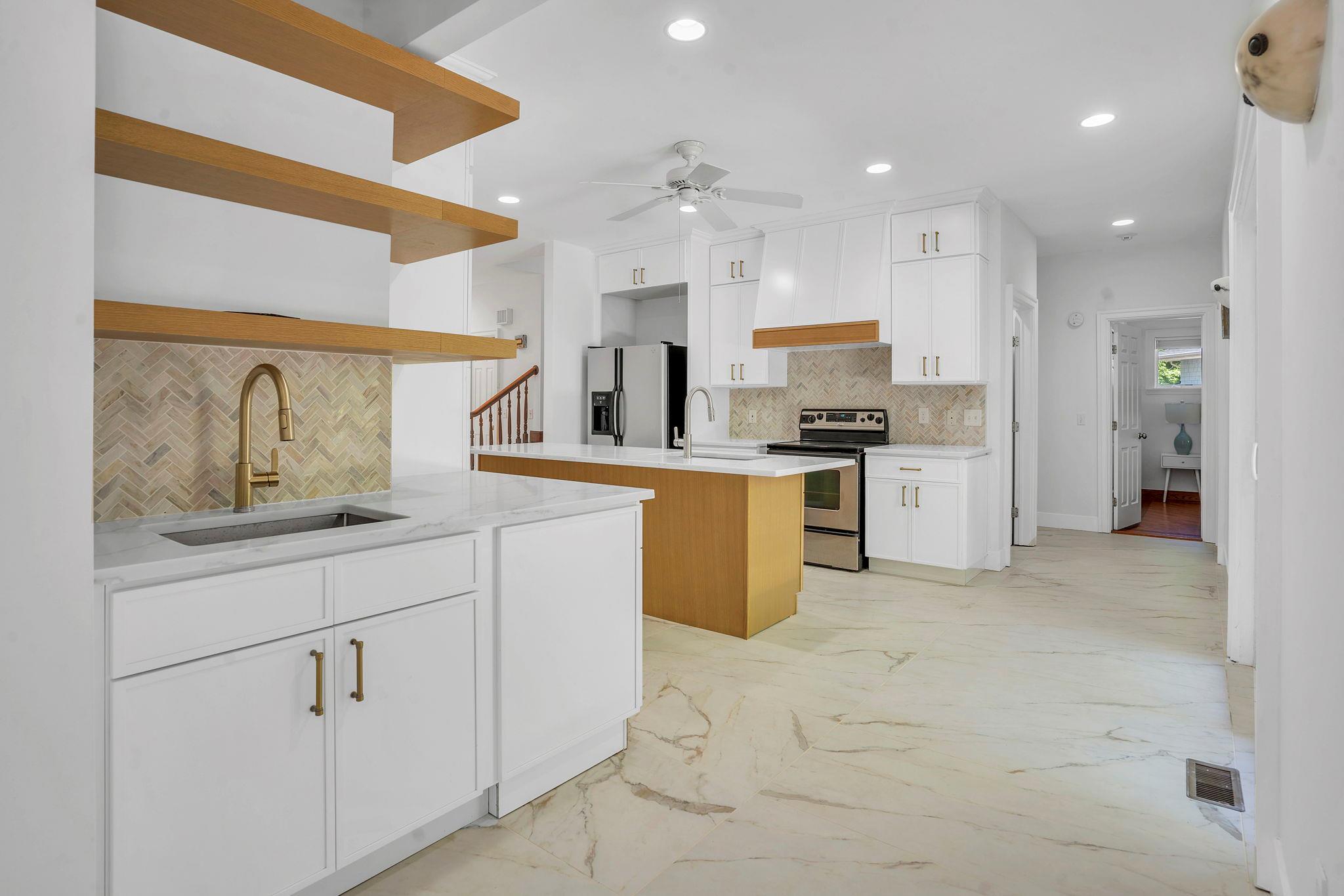 Single Family Bayview  Suffolk County, NY 11965, MLS-863707-4