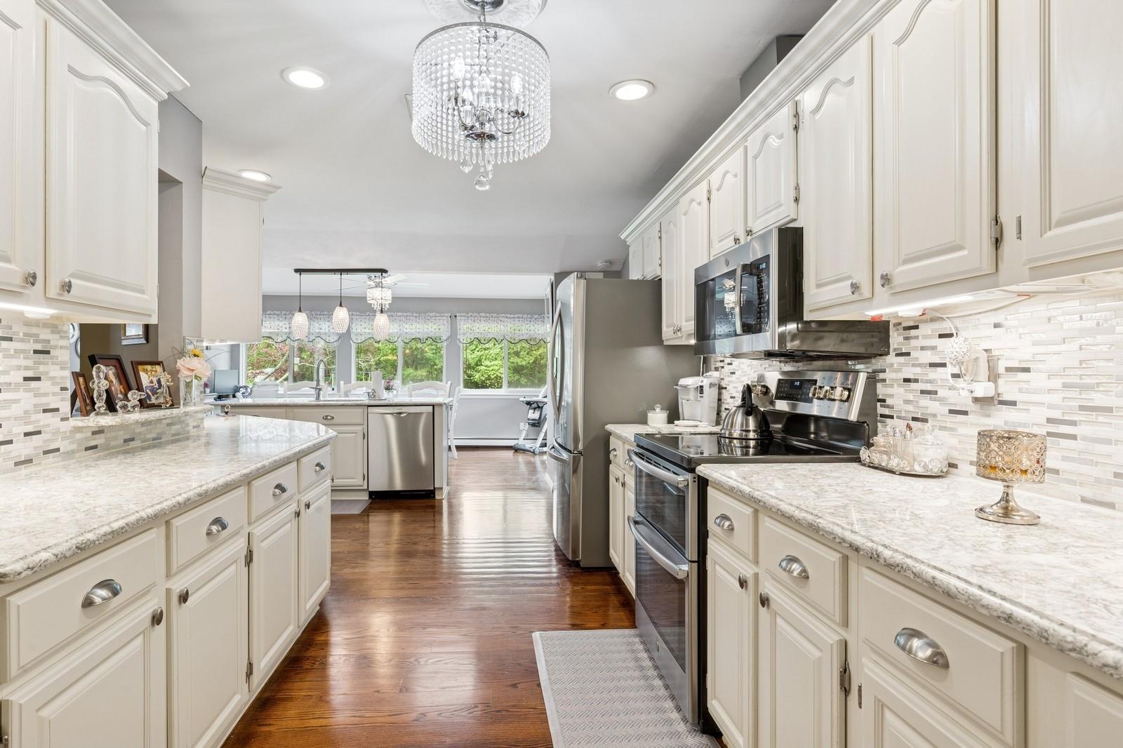 Single Family Ridge  Suffolk County, NY 11967, MLS-863709-7