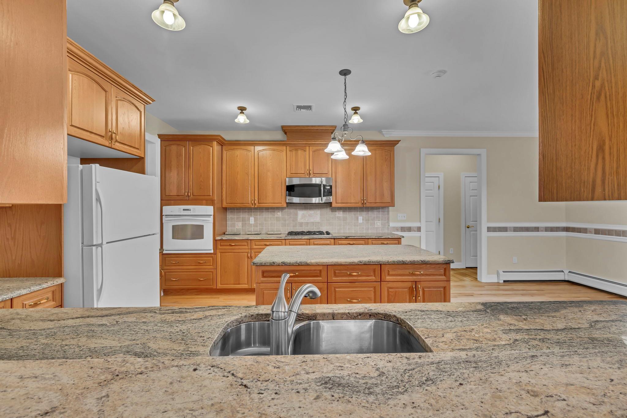 Single Family Joseph Bow  Rockland County, NY 10965, MLS-863719-12