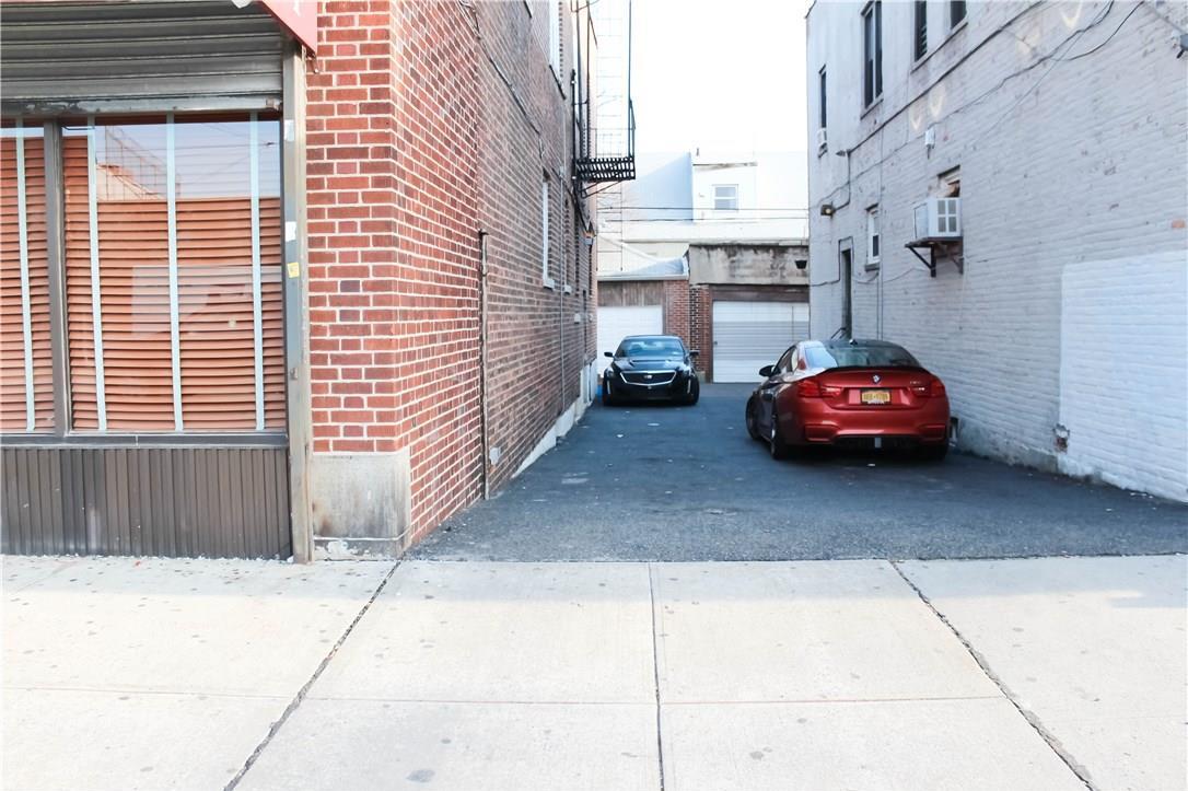 Commercial Lease Tremont  Bronx, NY 10465, MLS-863730-17