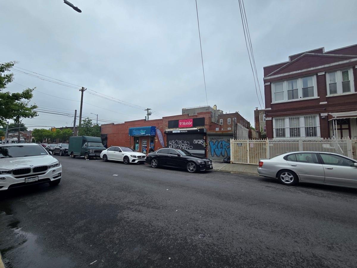 Commercial Sale Van Siclen  Brooklyn, NY 11207, MLS-863732-13