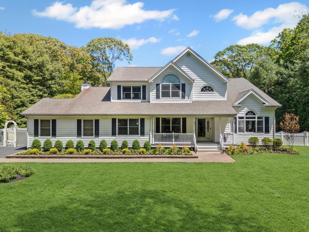 Single Family Inlet View  Suffolk County, NY 11940, MLS-863738-2