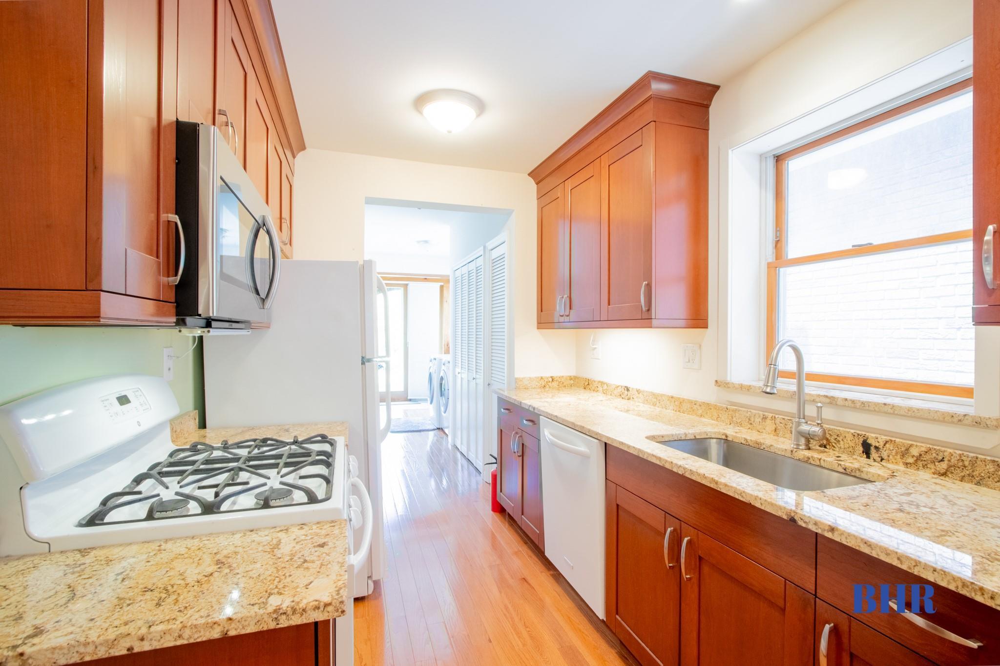 Single Family Norfolk  Brooklyn, NY 11235, MLS-863746-8