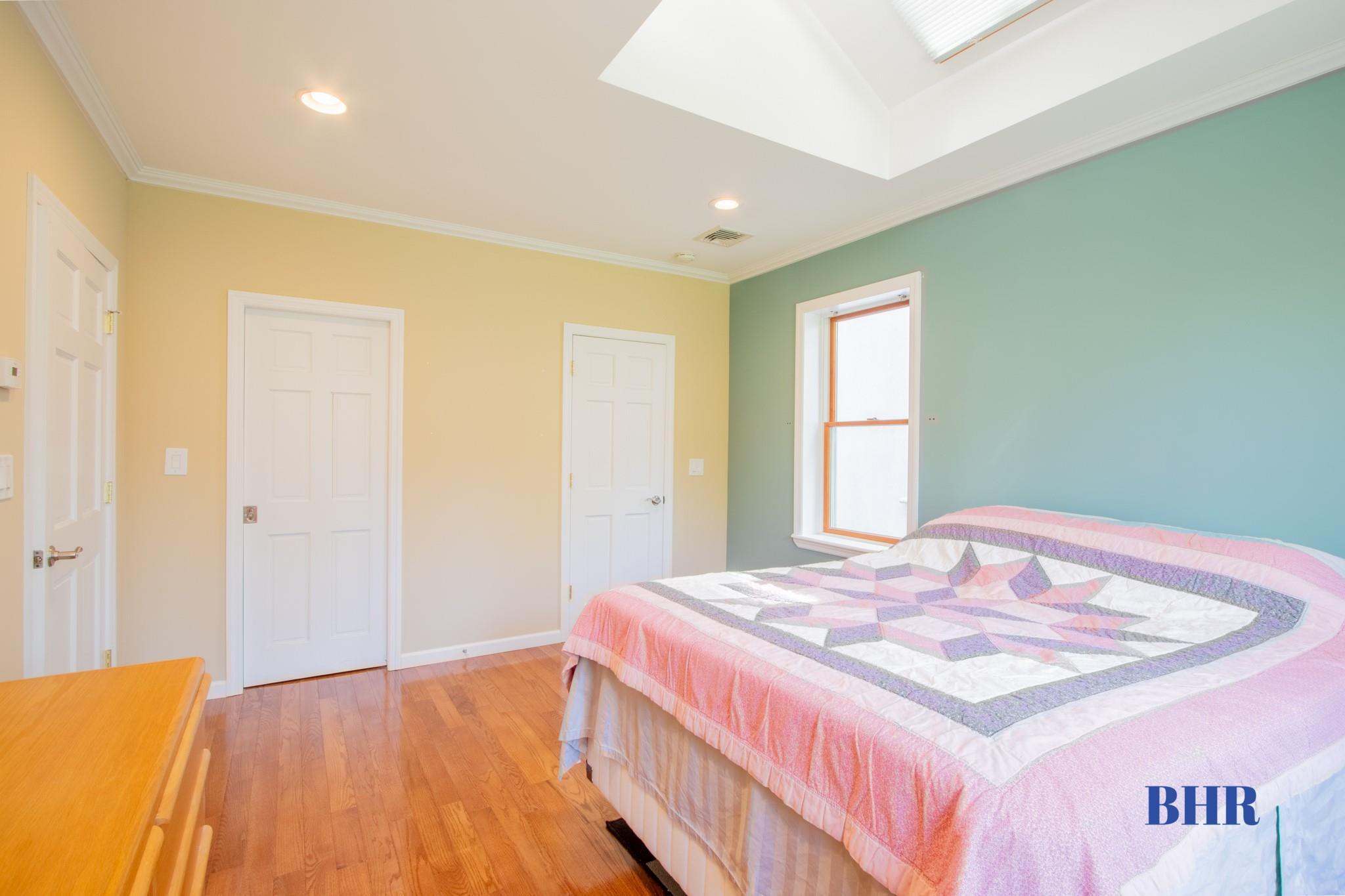 Single Family Norfolk  Brooklyn, NY 11235, MLS-863746-9