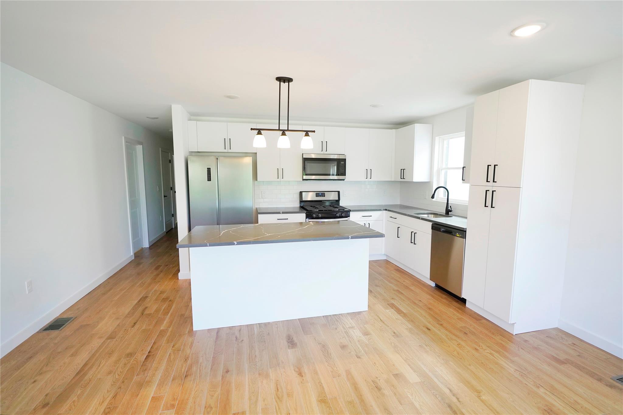 Single Family Seaport Drive  Out Of Area, NY 07201, MLS-863751-3