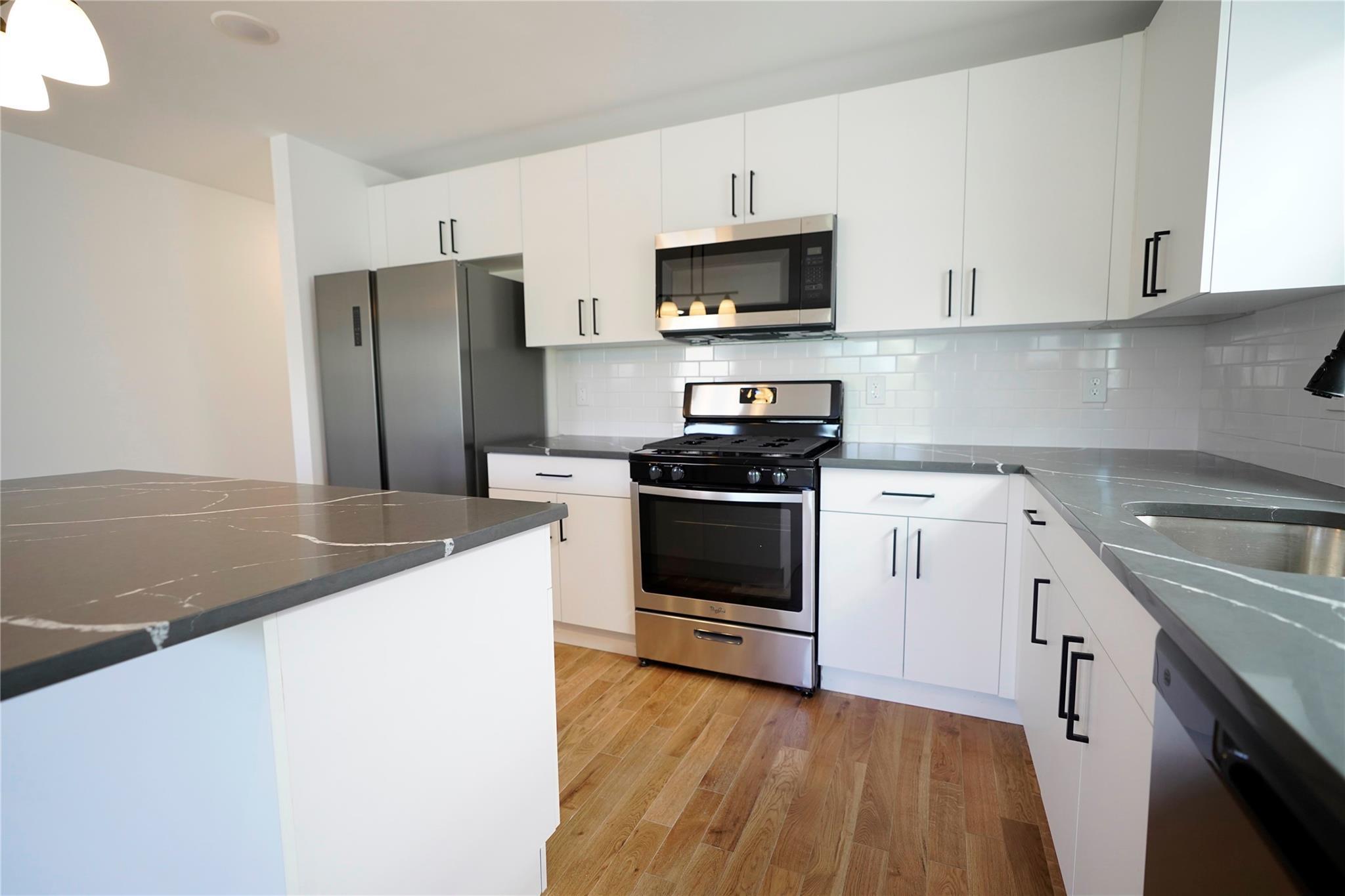 Single Family Seaport Drive  Out Of Area, NY 07201, MLS-863751-30