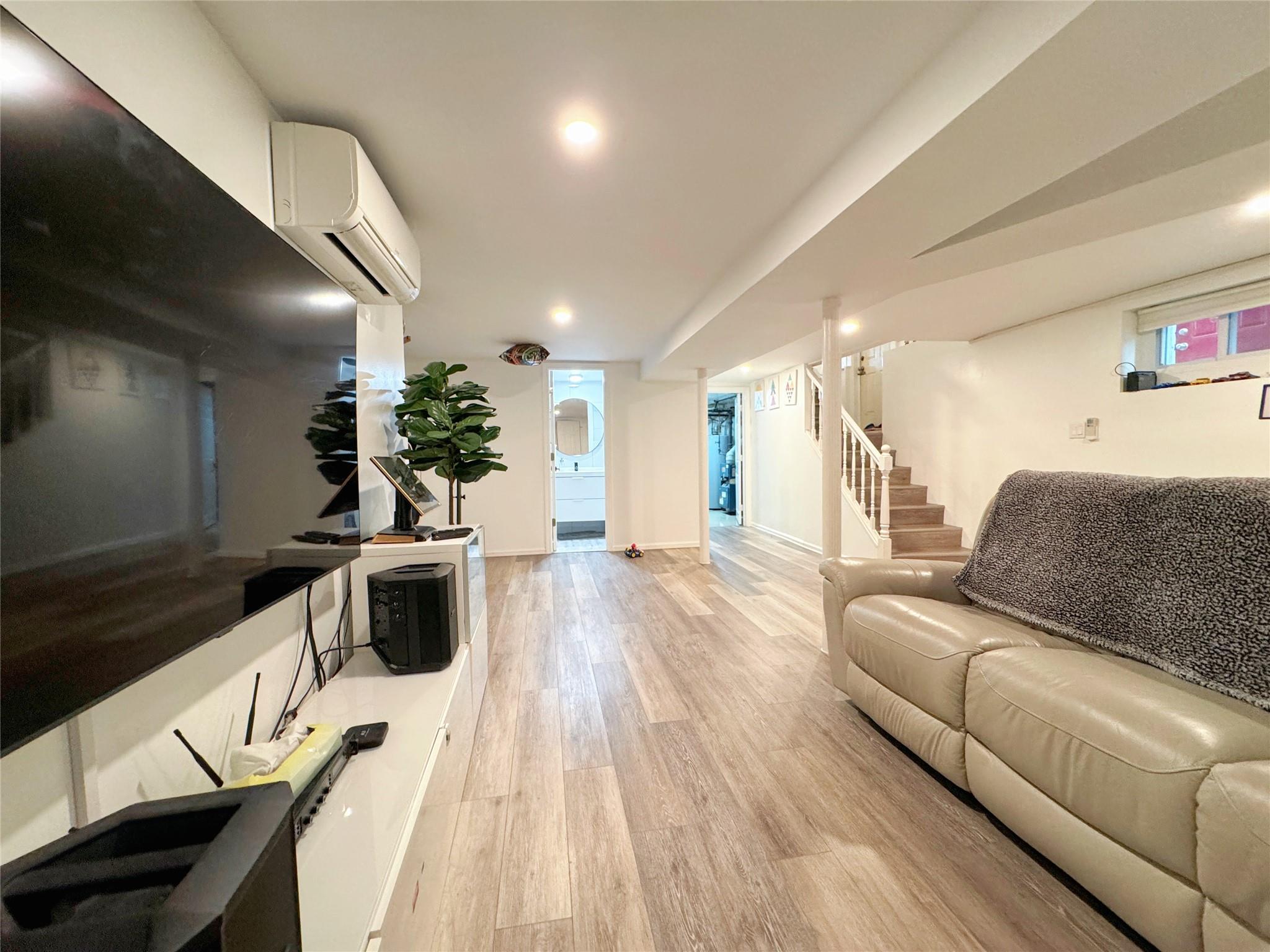 Single Family 85th  Queens, NY 11421, MLS-863752-5