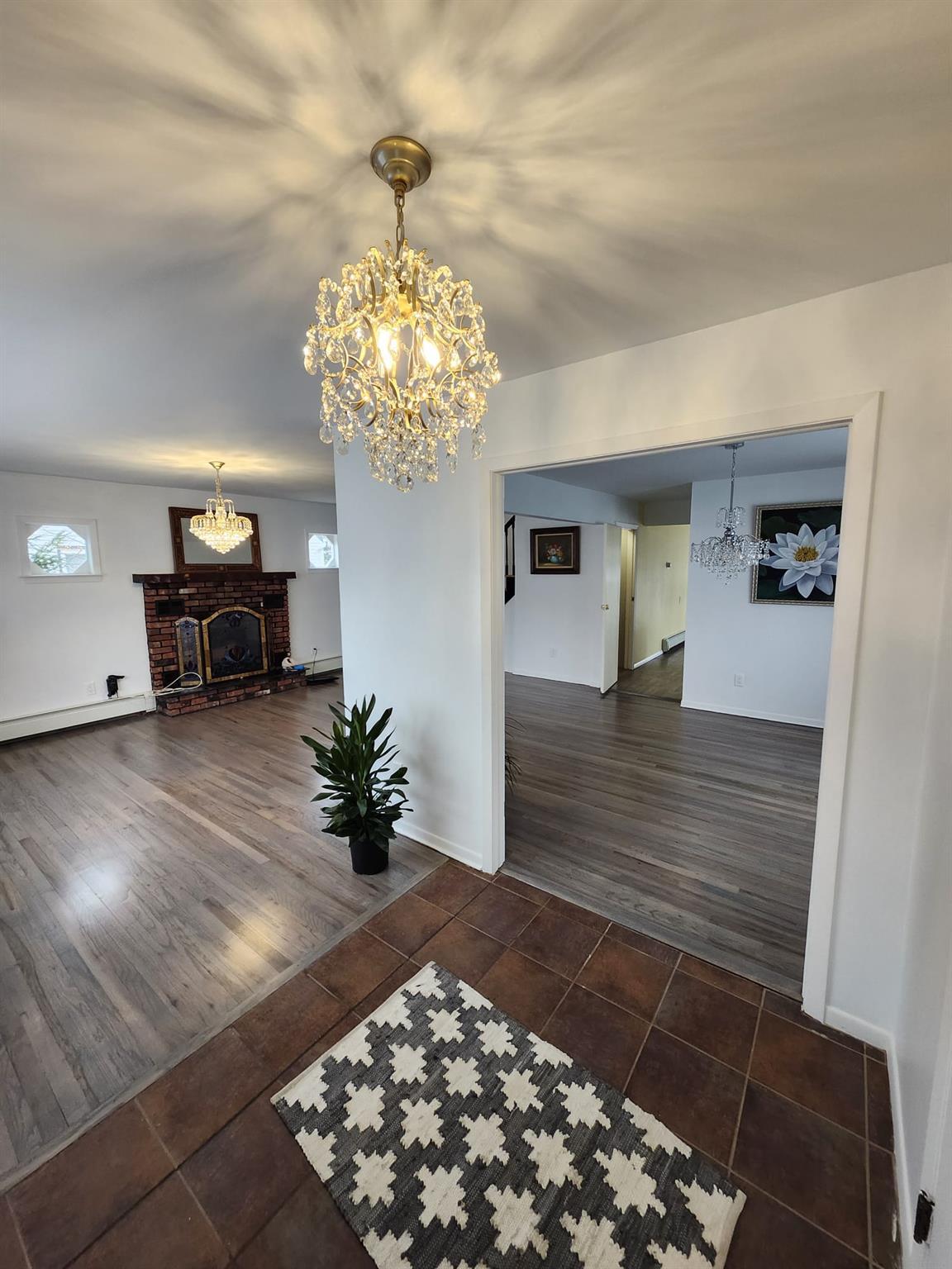 Single Family Thrush  Nassau County, NY 11552, MLS-863772-2