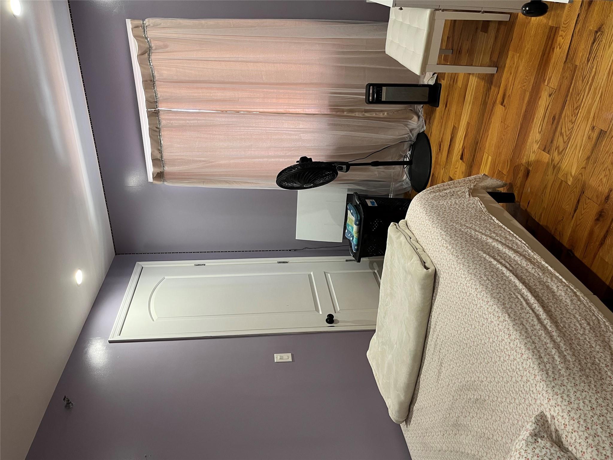 Single Family Brookville  Queens, NY 11422, MLS-863780-16
